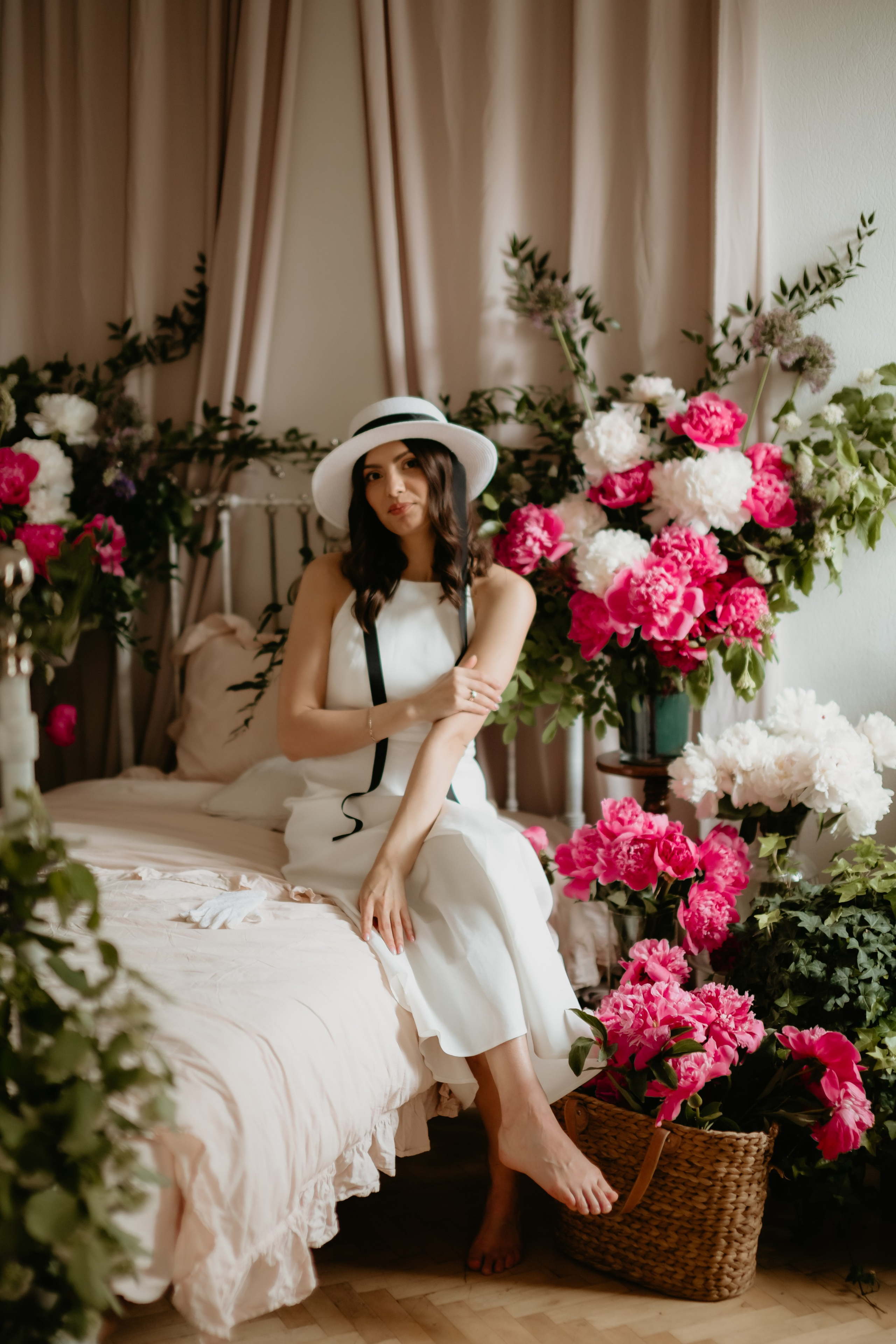 Julia. Wedding and Family Photograph