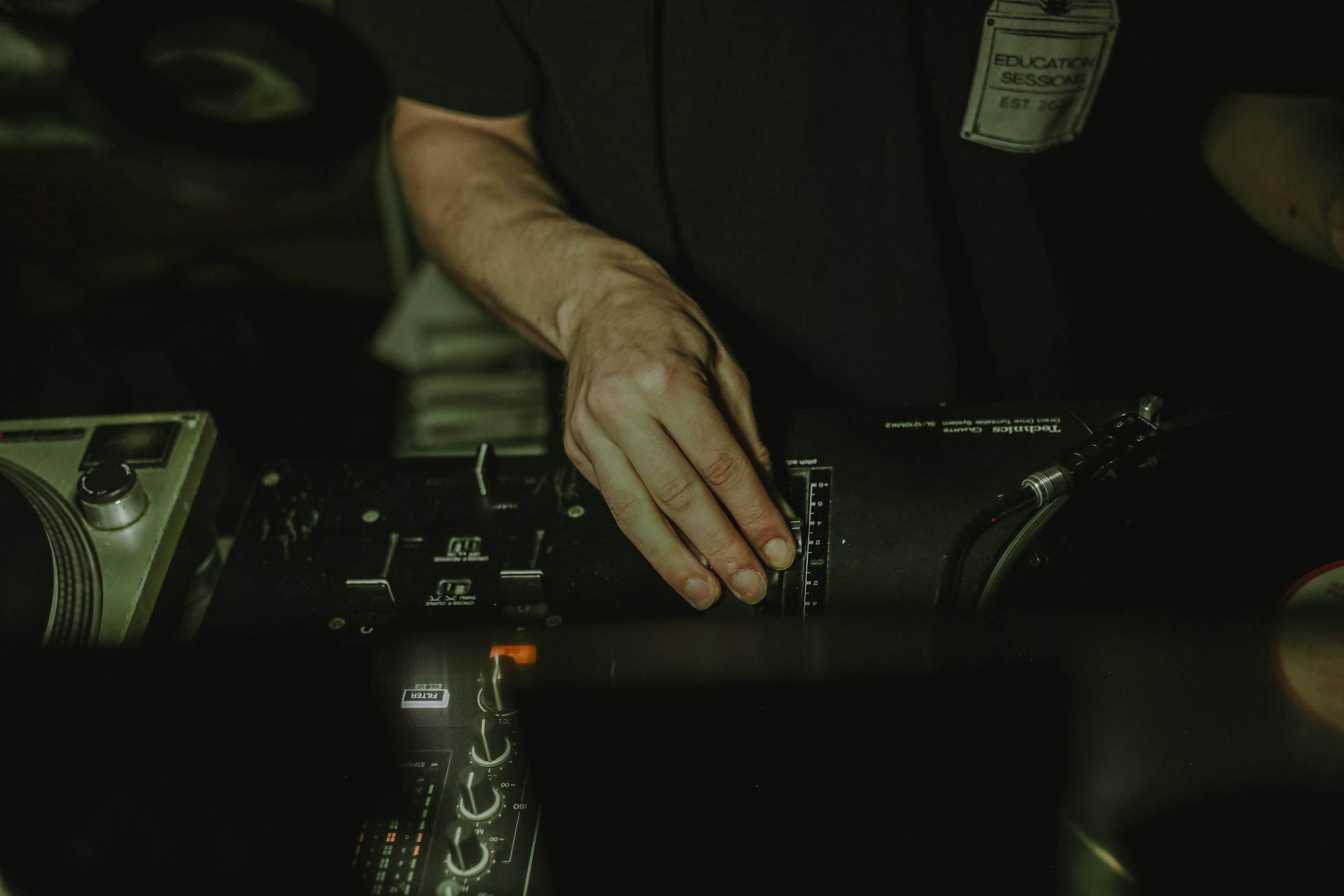 Music Event Photography — Live Shows & Behind the Scenes. Lifestyle & Documentary Photography in Bristol, Bath & London — def0cused