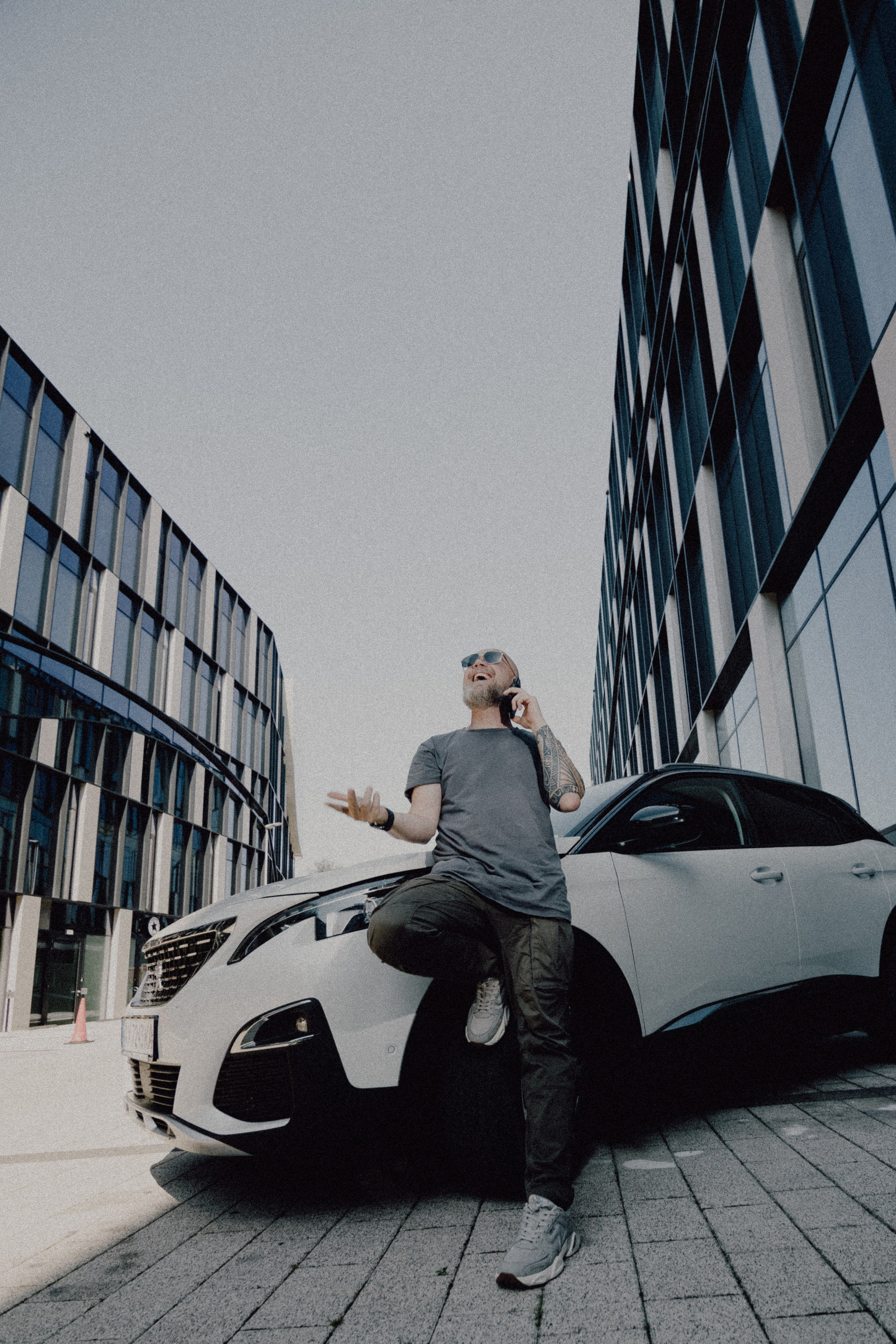 Individual. Wedding photographer and videographer Europe