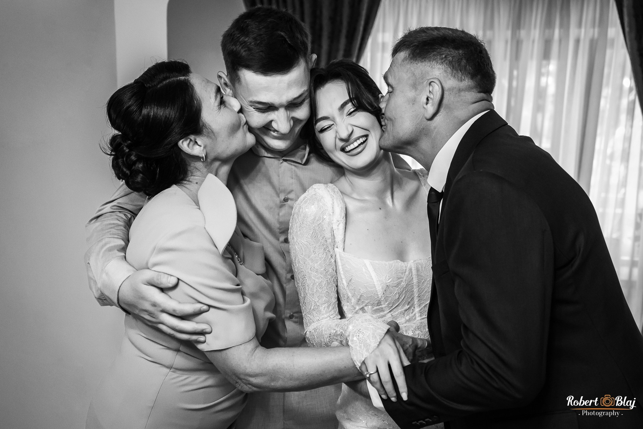 Alexandra & Vasy. Robert Blaj - Fotograf Nuntă Iași