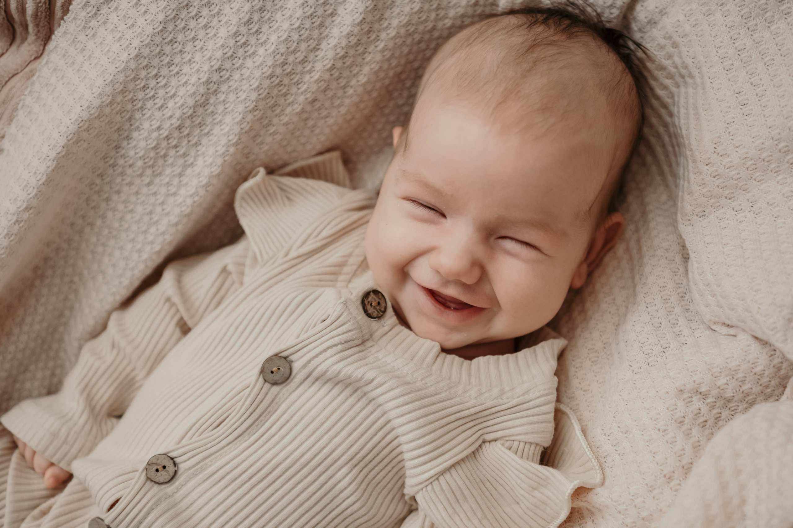 Isabelle. Maternity Newborn and Family photographer Hamburg Claire Hambley