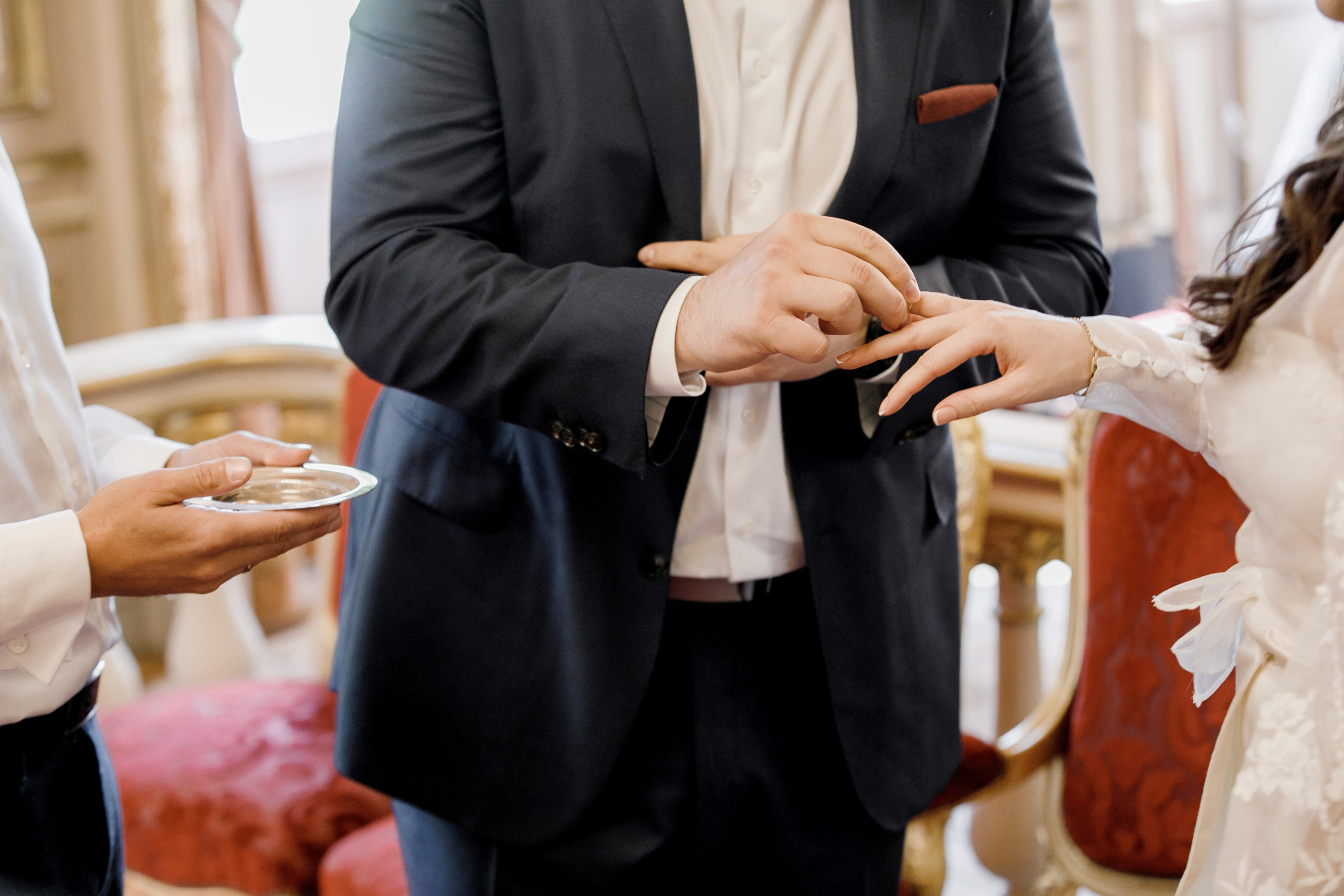 Autumn Paris Wedding Day. Iurkovski PHOTOGRAPHY in Europe. Luxury destination weddings and events