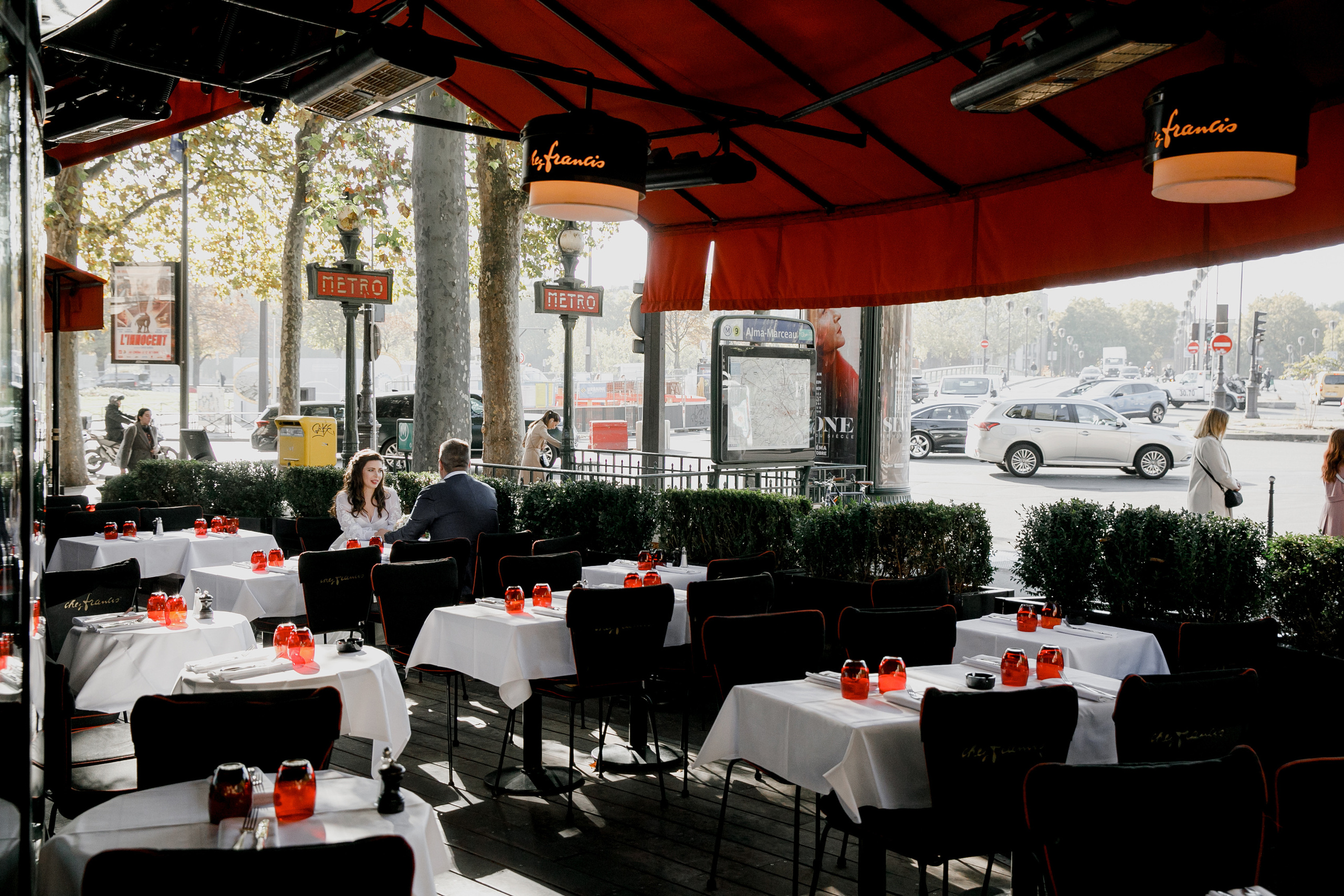 Autumn Paris Wedding Day. Iurkovski PHOTOGRAPHY in Europe. Luxury destination weddings and events