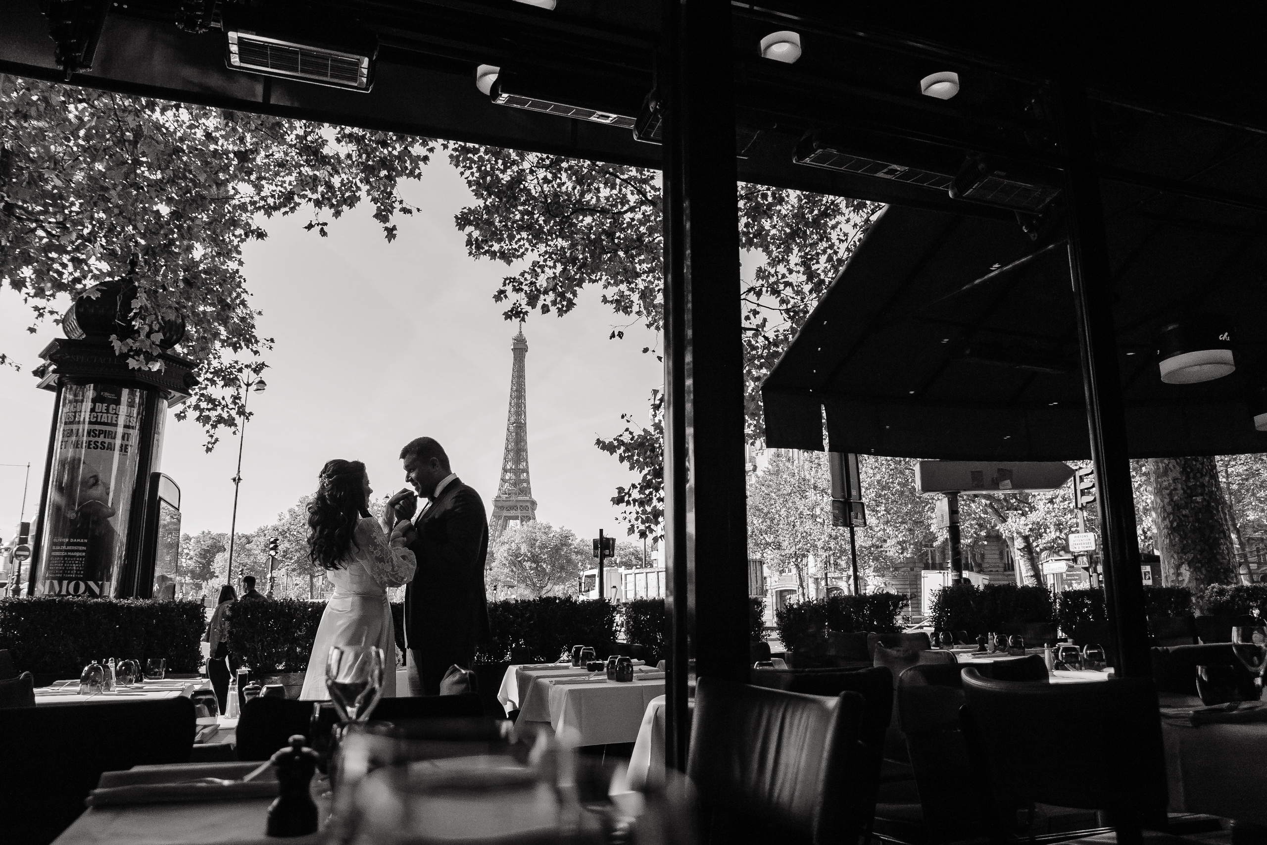 Autumn Paris Wedding Day. Iurkovski PHOTOGRAPHY in Europe. Luxury destination weddings and events