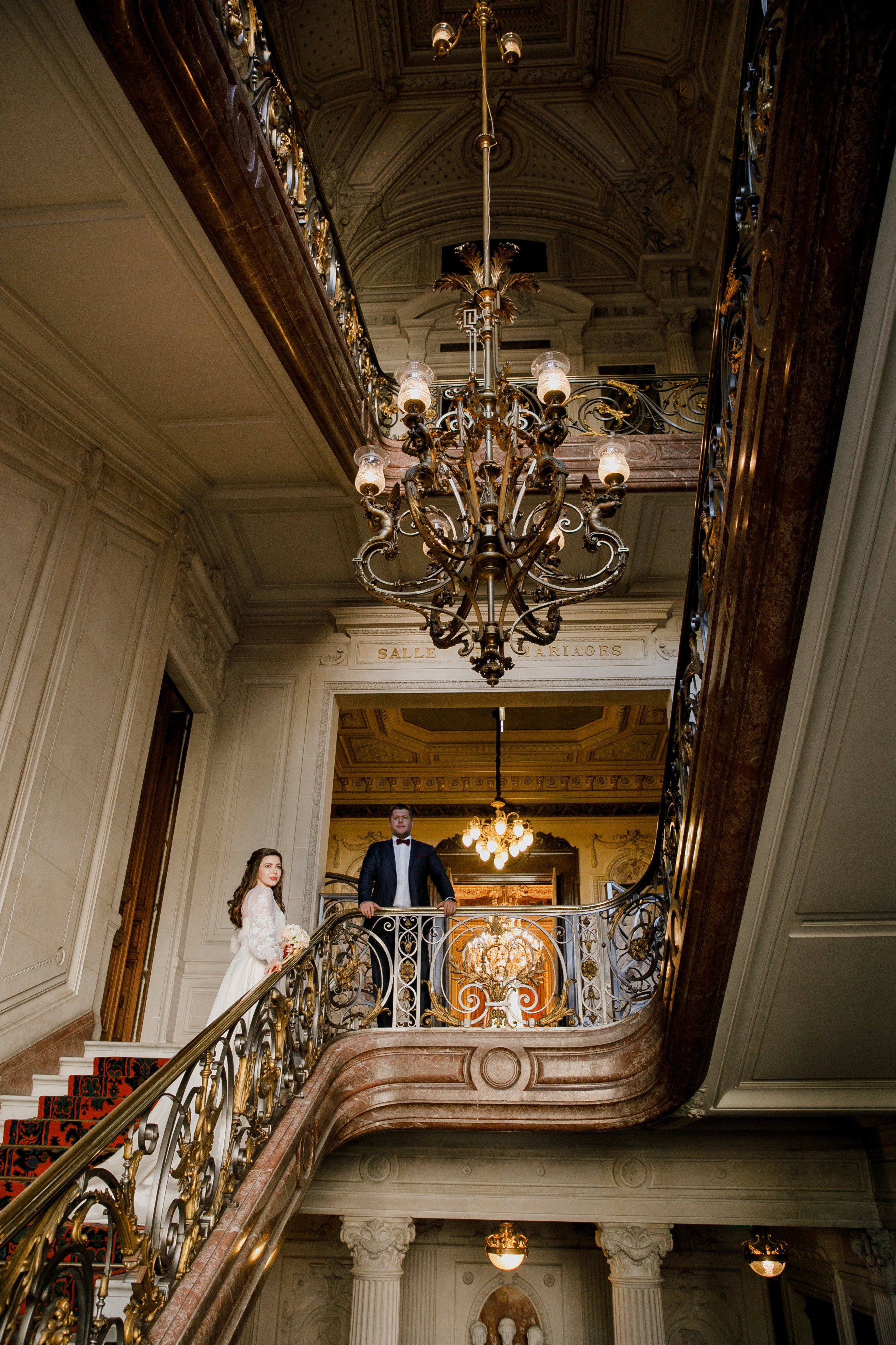 Autumn Paris Wedding Day. Iurkovski PHOTOGRAPHY in Europe. Luxury destination weddings and events