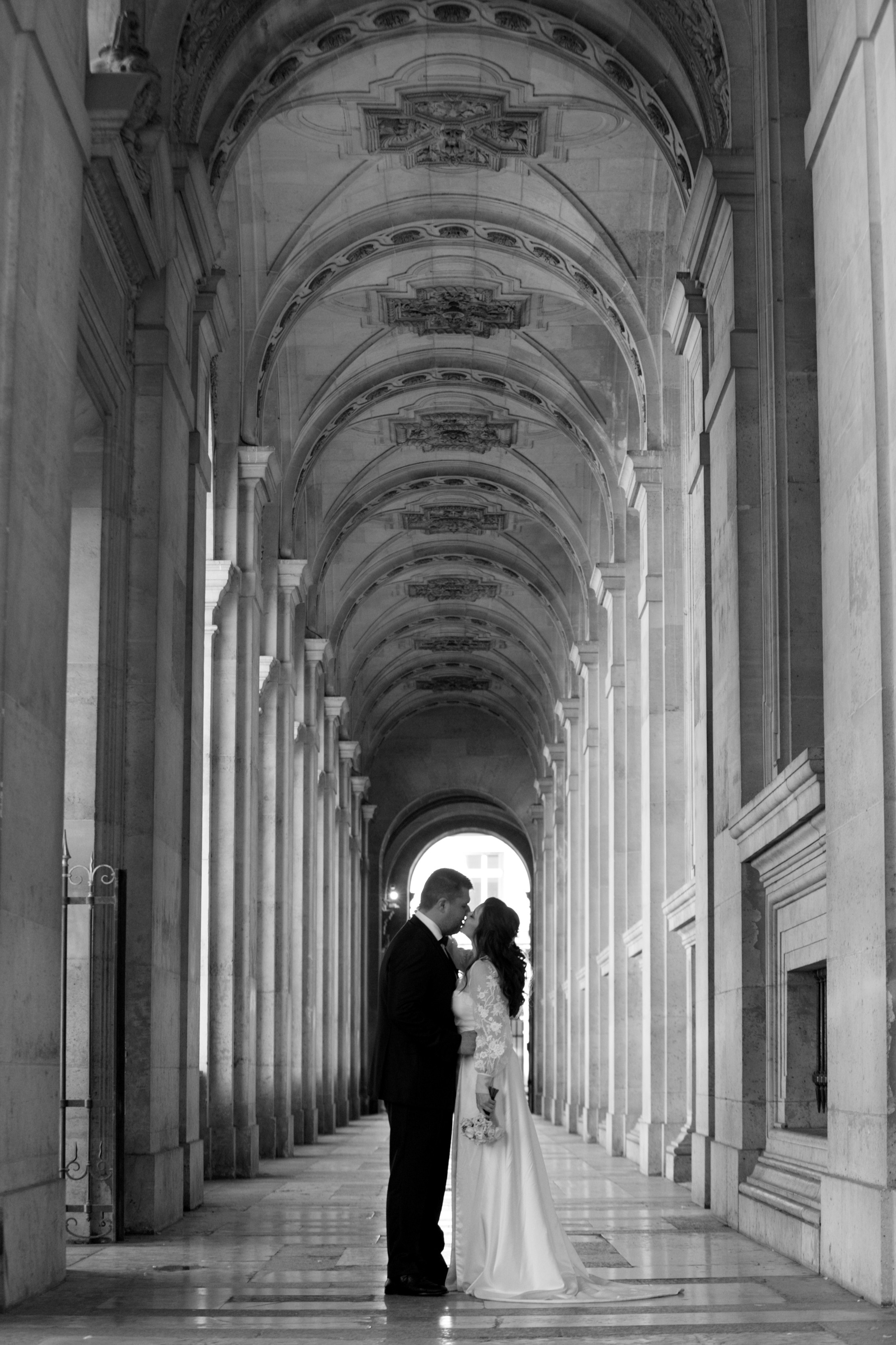 Autumn Paris Wedding Day. Iurkovski PHOTOGRAPHY in Europe. Luxury destination weddings and events