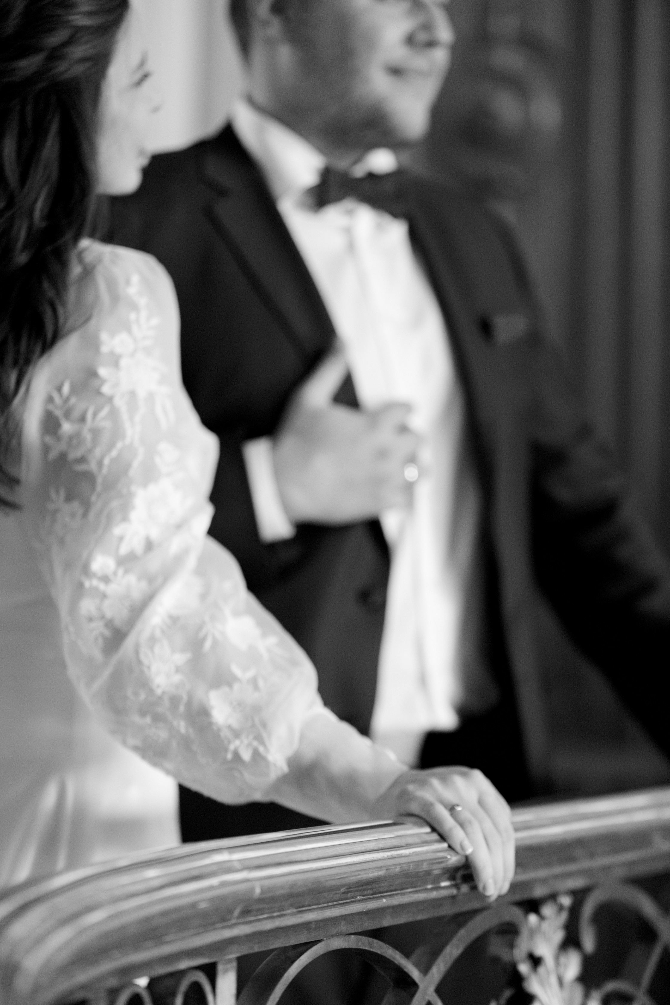 Autumn Paris Wedding Day. Iurkovski PHOTOGRAPHY in Europe. Luxury destination weddings and events