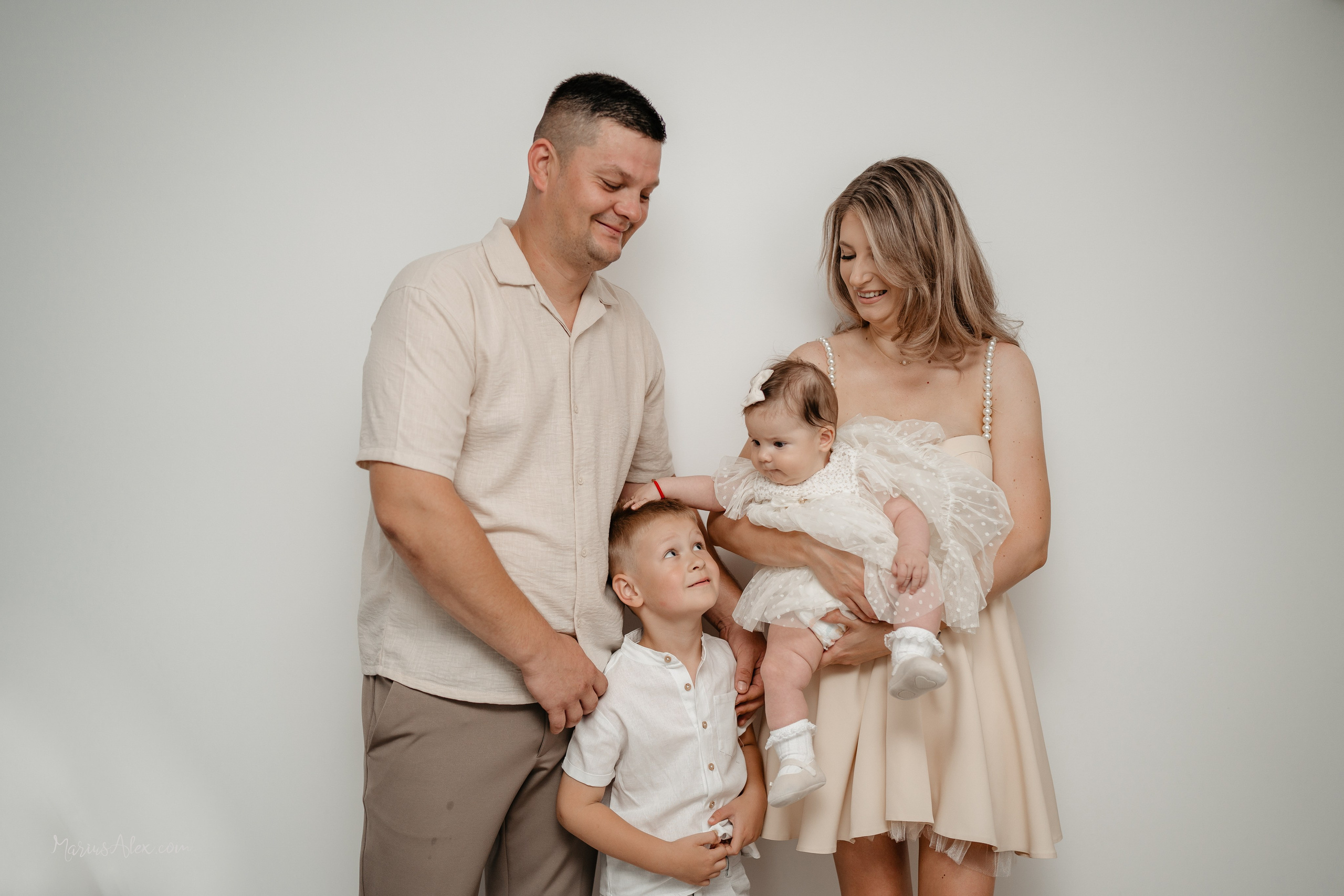 Botezul micutei Olivia Maria. Marius Alex fotograf de eveniment si portret din Suceava