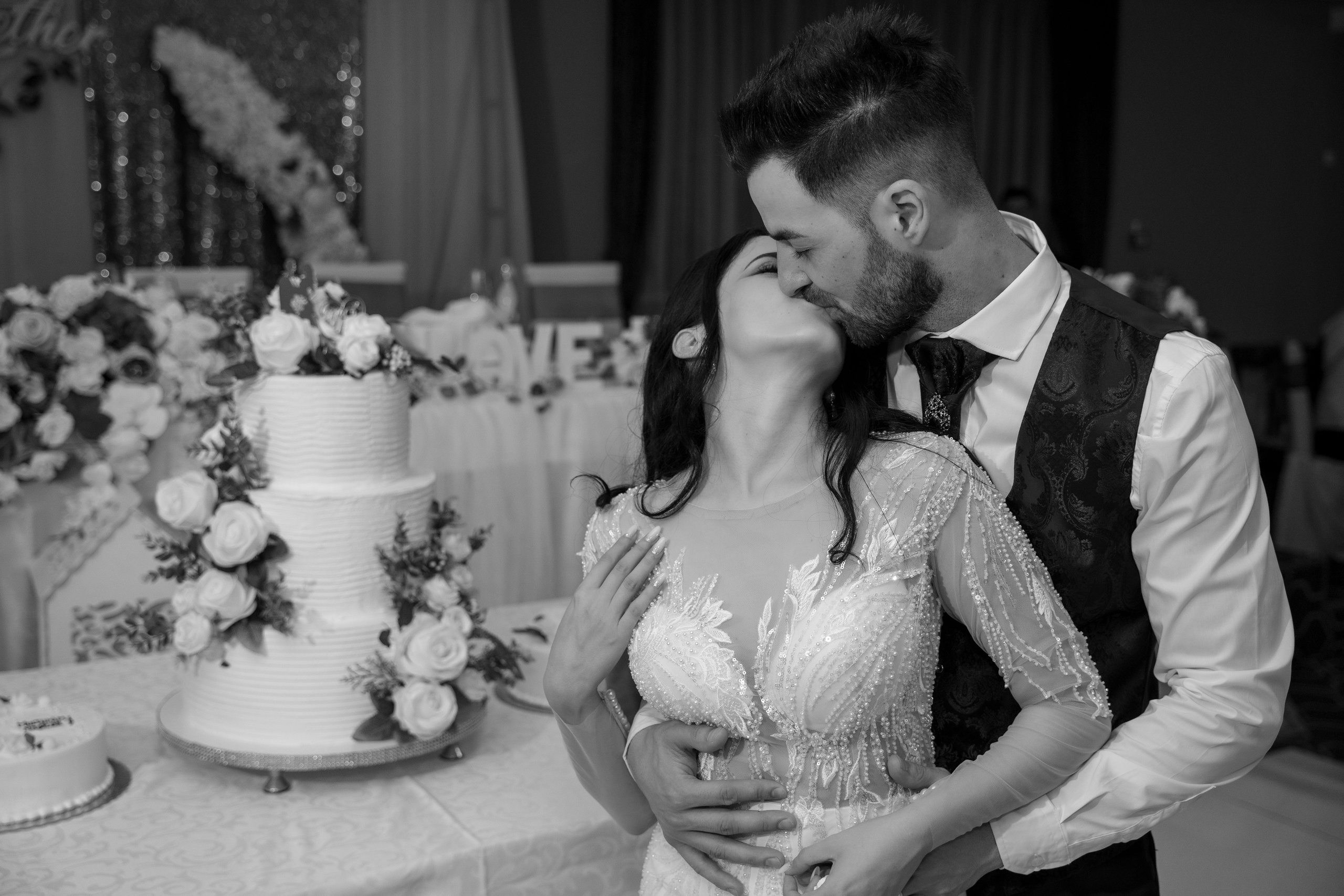 VALENTIN & ROXANA. RRStudio — Fotograf evenimente