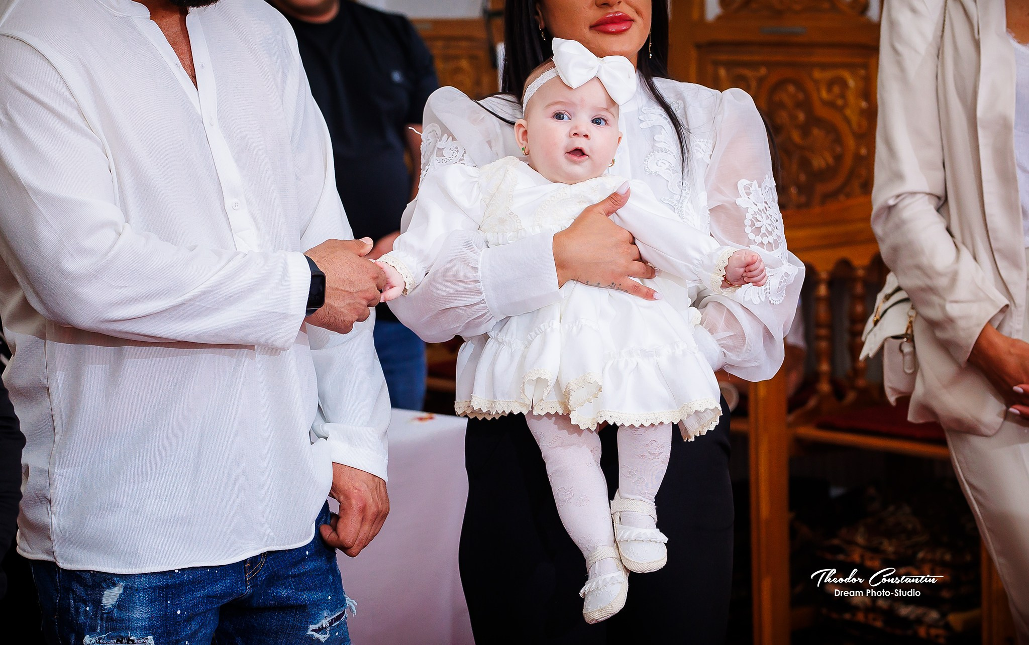 Botez. Dream Studio Galați – ședințe foto profesionale pentru familie, portrete și evenimente