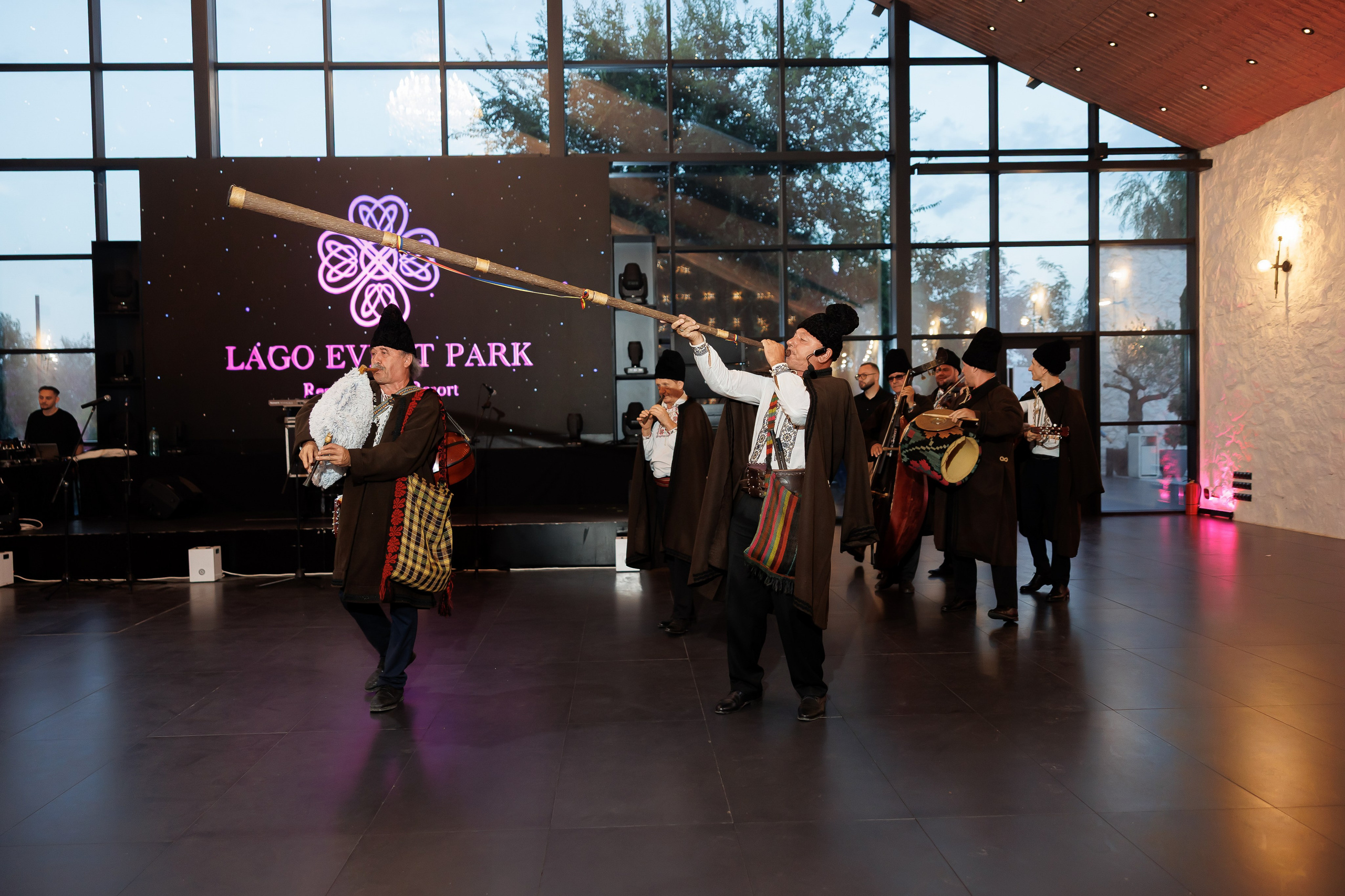 Gabriel & Evelina — Lago — Wedding Day. Servicii Foto și Video 067188353