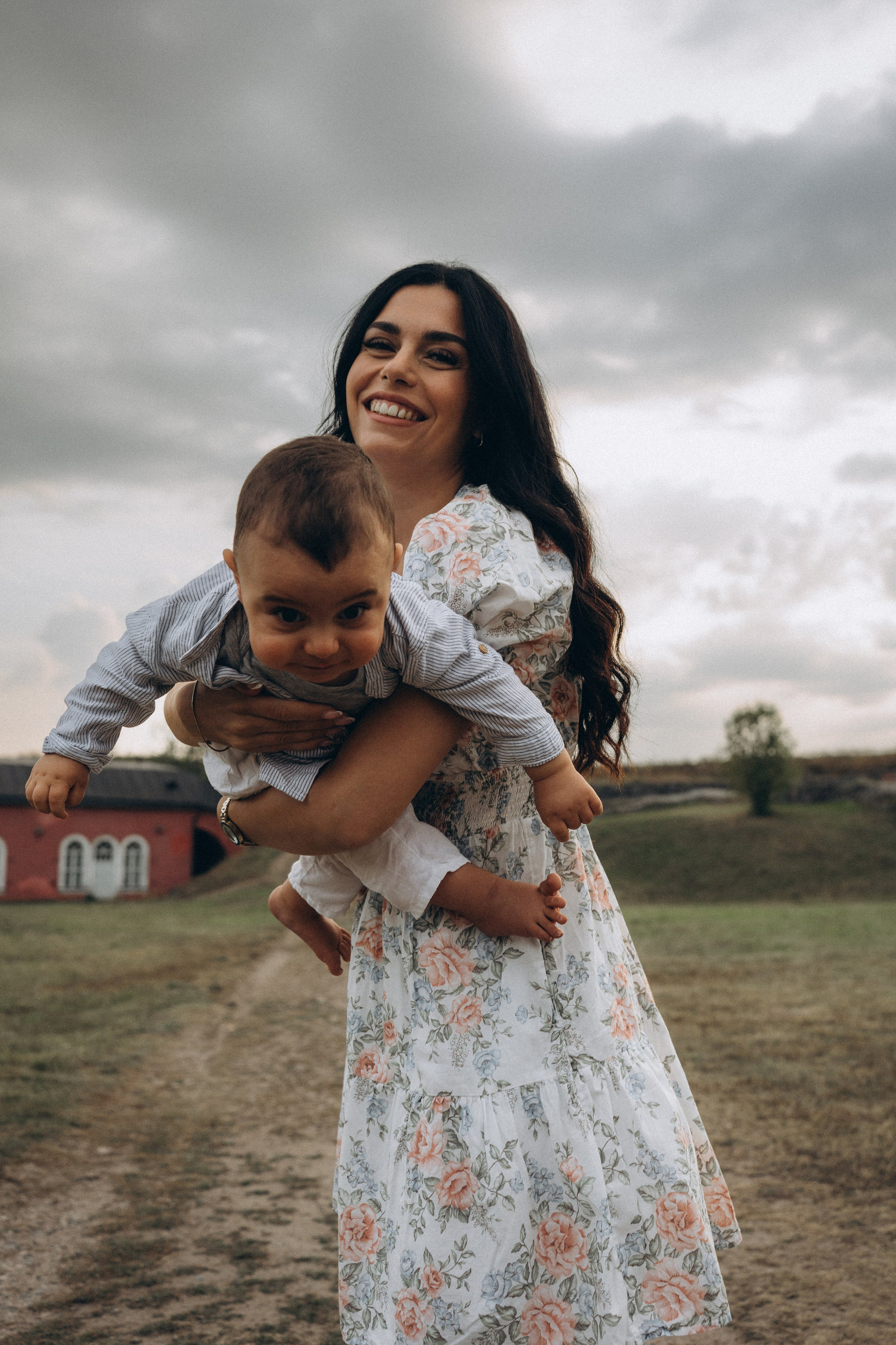Summer. Wedding and portrait photographer in Helsinki Vickan O