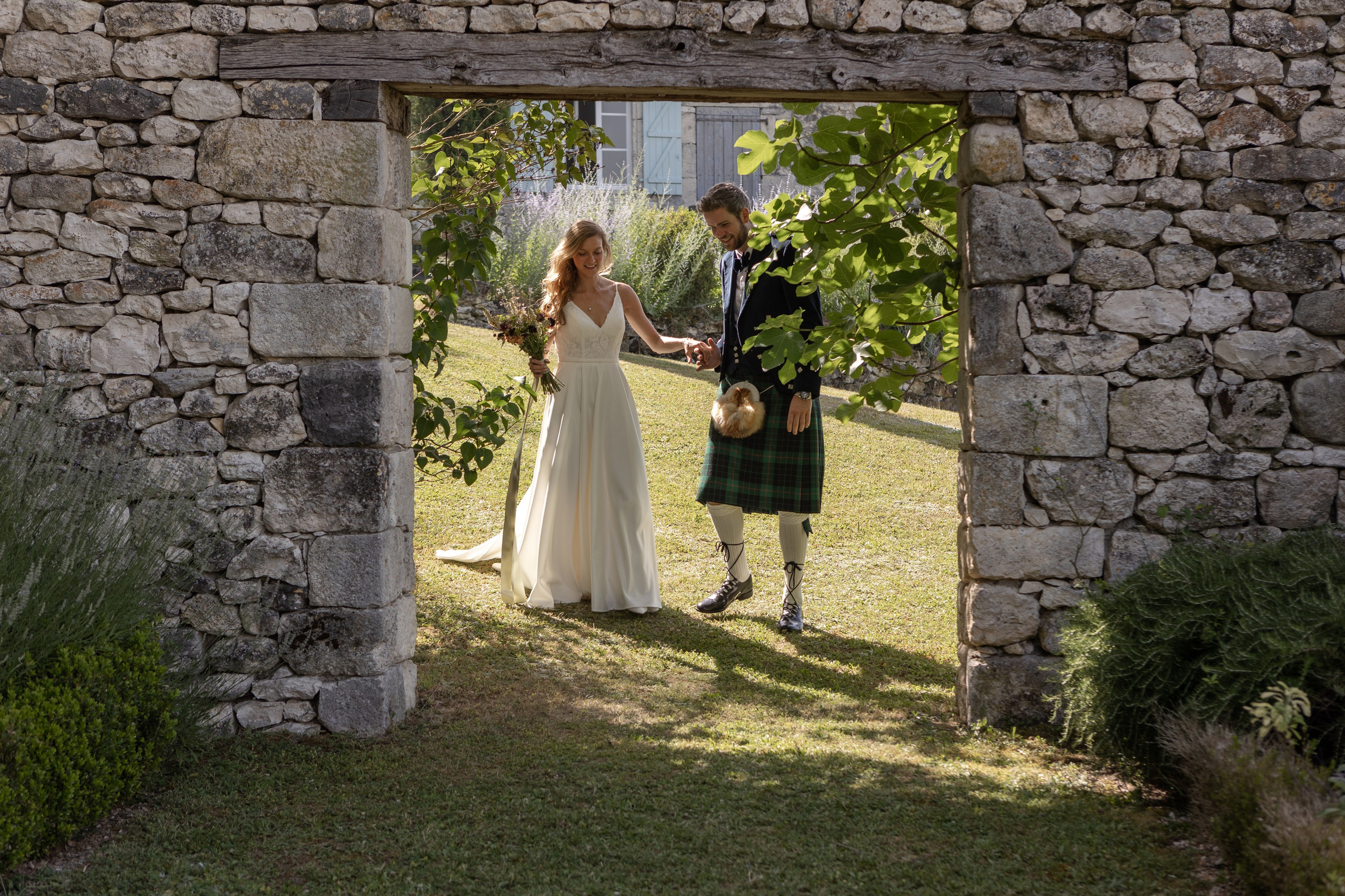 Mariage anglo-écossais à Souquet Hall, Aquitaine, France. Eugénie Smirnova — Photographe à Toulouse et dans le Sud-Ouest