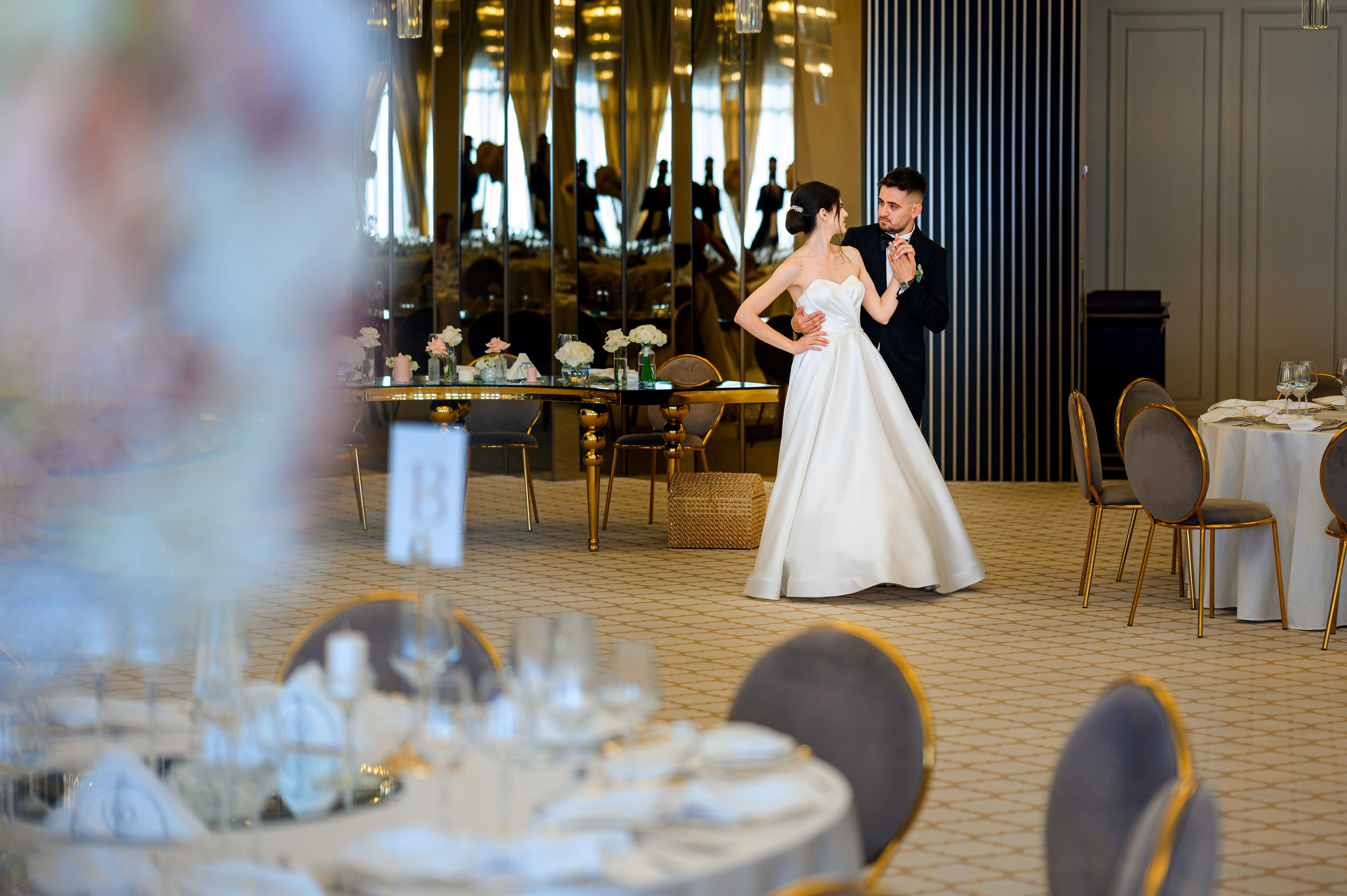 Madalina & Ovidiu. Mugurel Olteanu Fotograf