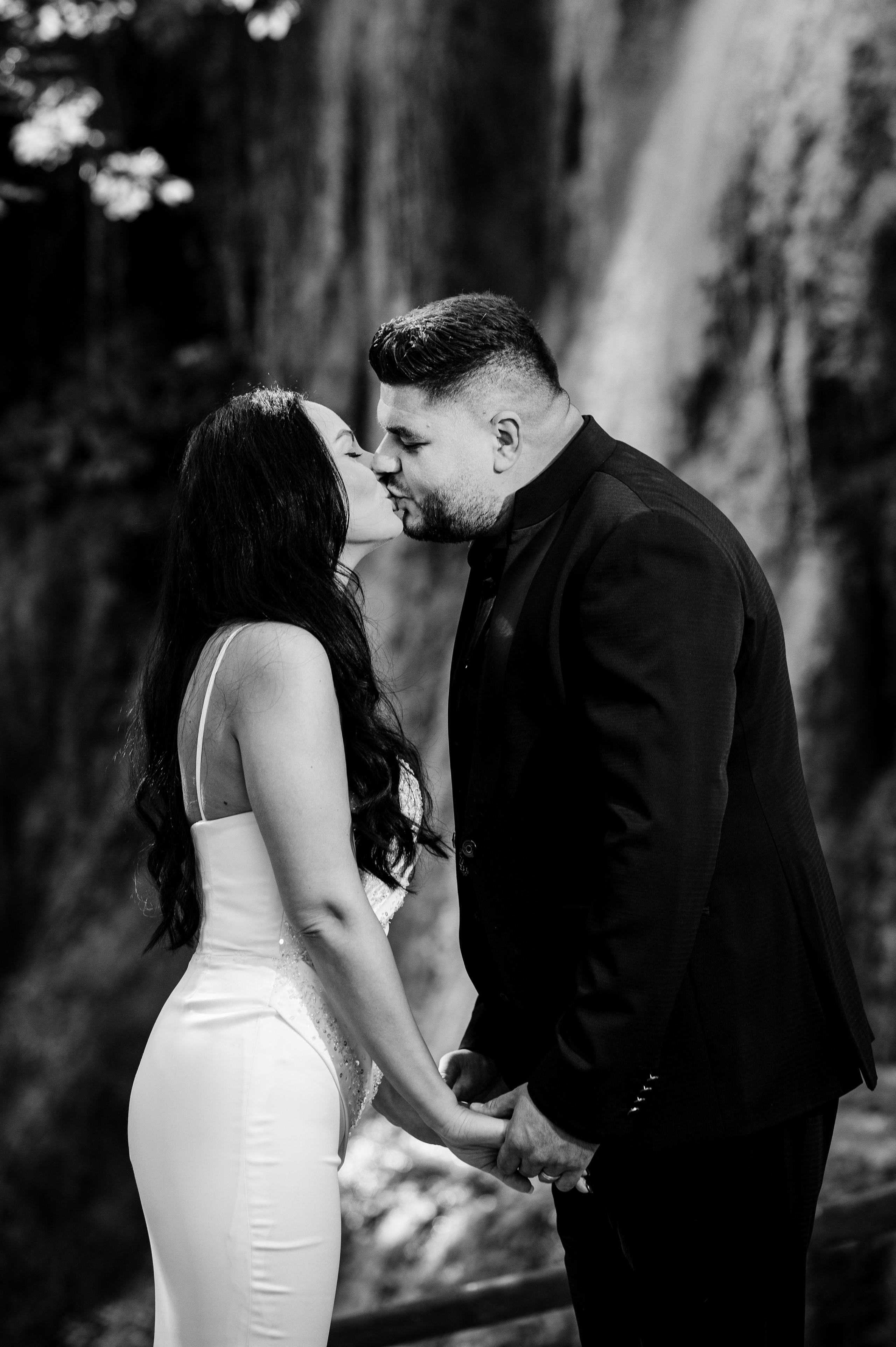 Laura & Cosmin. Mugurel Olteanu Fotograf