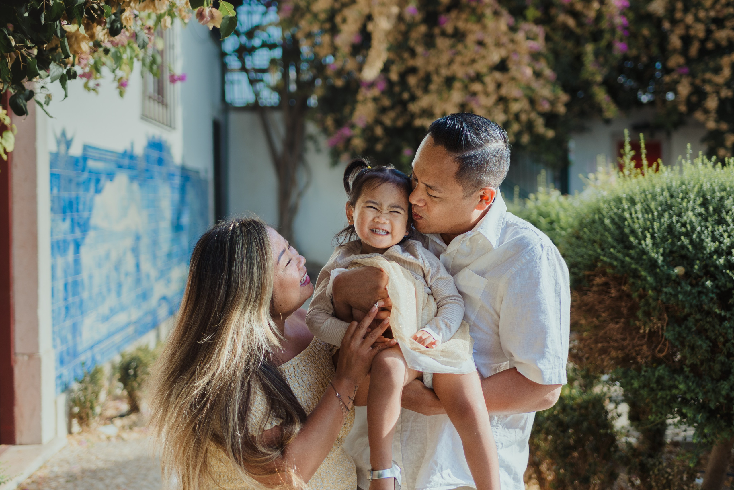 Joy and Family. Lifestyle, wedding and family photographer