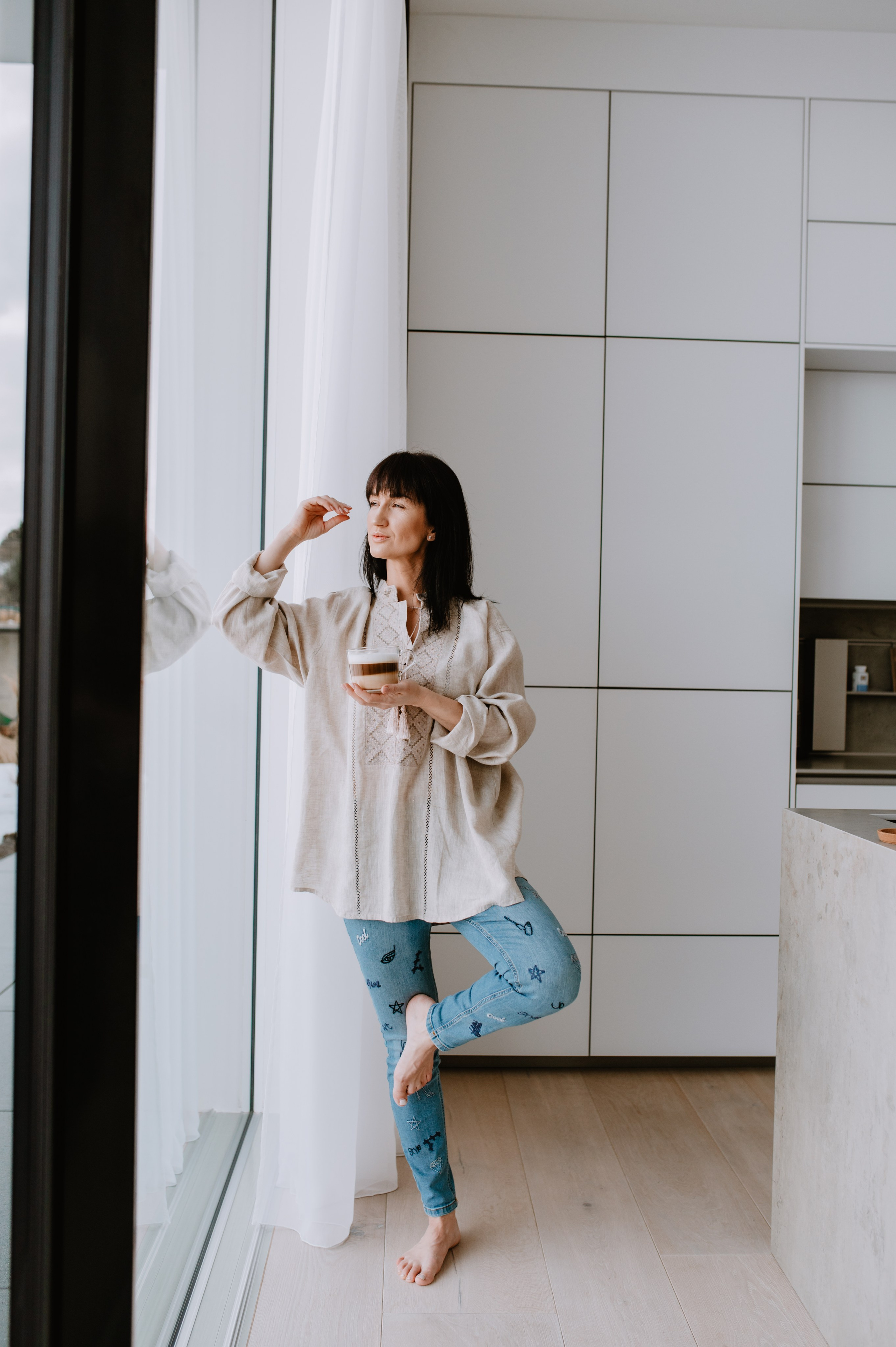 Yulia Dottera Aromatouch. ANNA-MARIA PHOTO CONTENT CREATOR — фотограф, эстет, художник и визуальный эксперт в Instagram, работающий в Праге