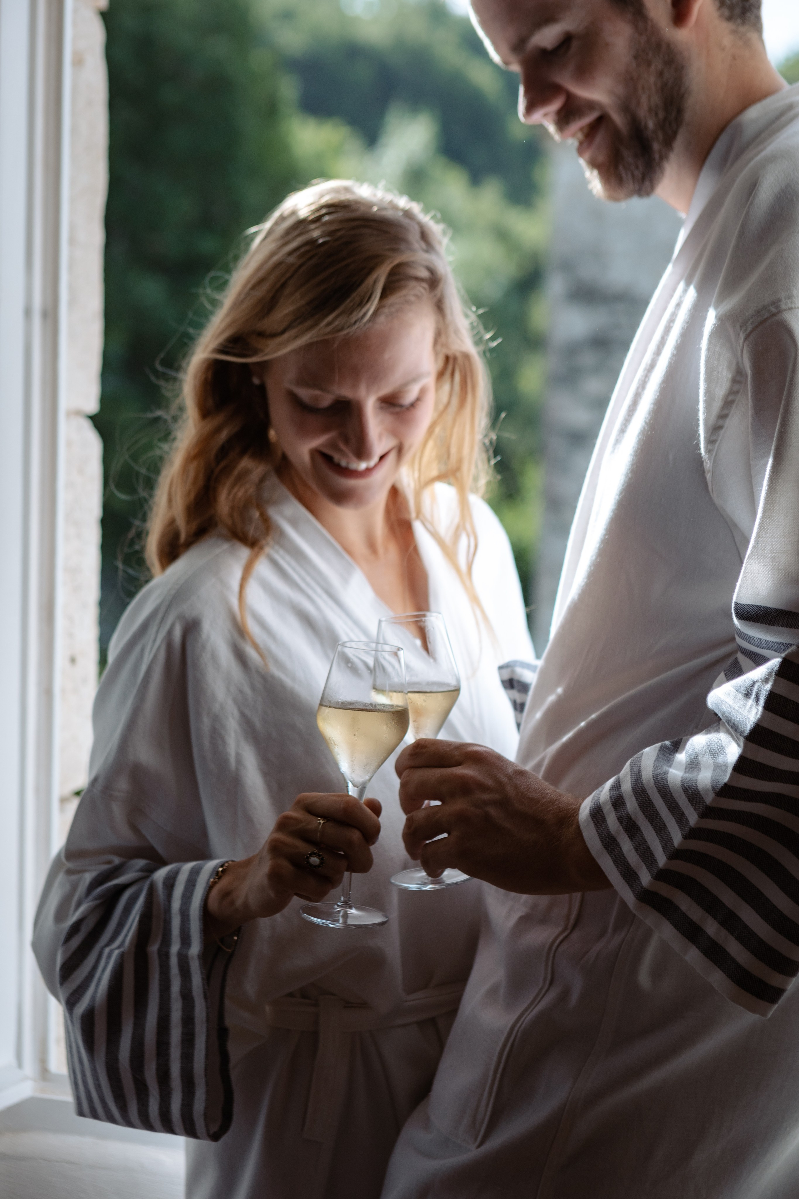 Bride’s & Groom preparations. Eugénie Smirnova — Photographe à Toulouse et dans le Sud-Ouest