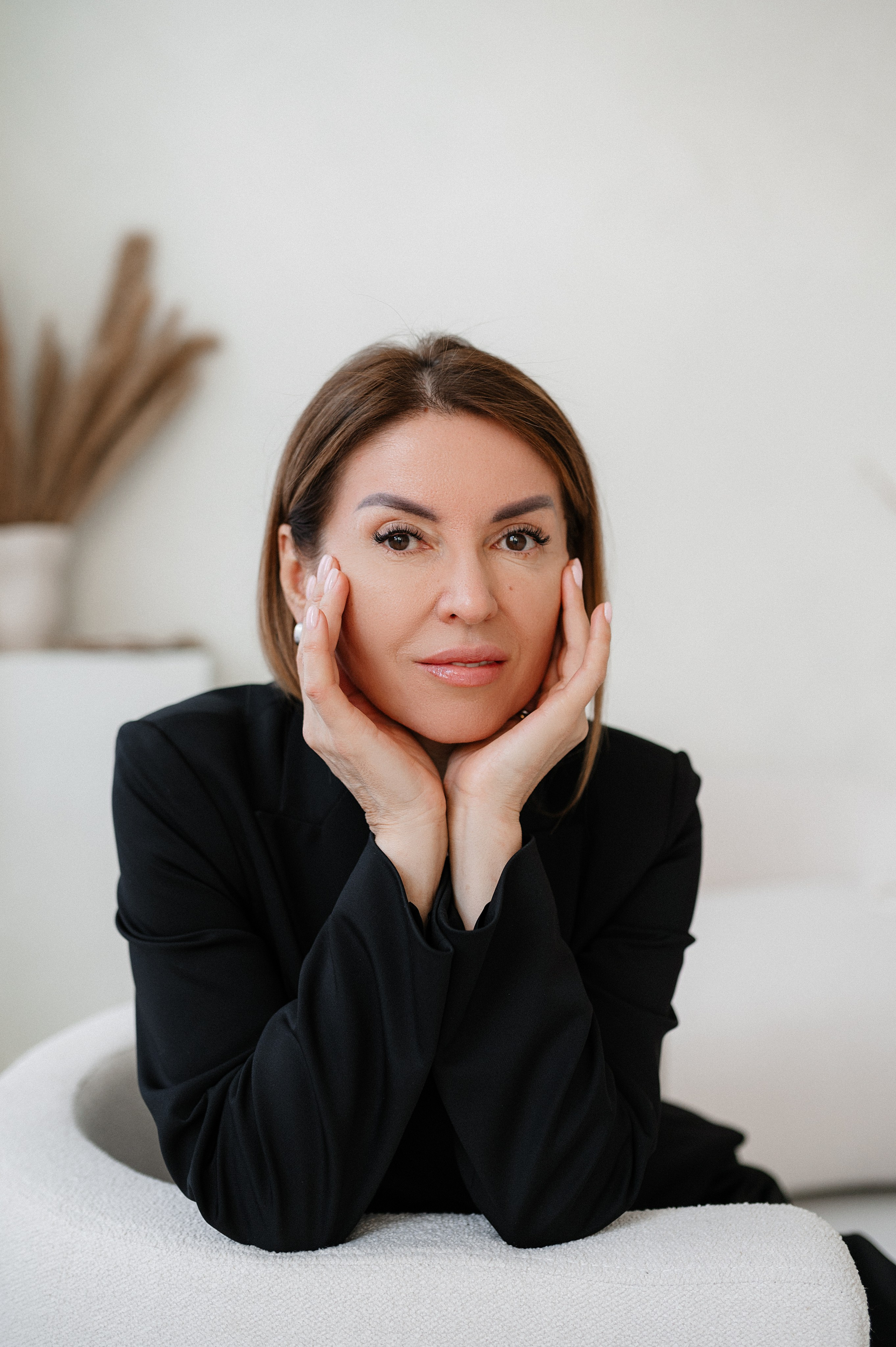 Beauty by Vovk cosmetologist in Prague. ANNA-MARIA PHOTO CONTENT CREATOR — fotograf, estét, umělec a vizuální expert na Instagram v Praze