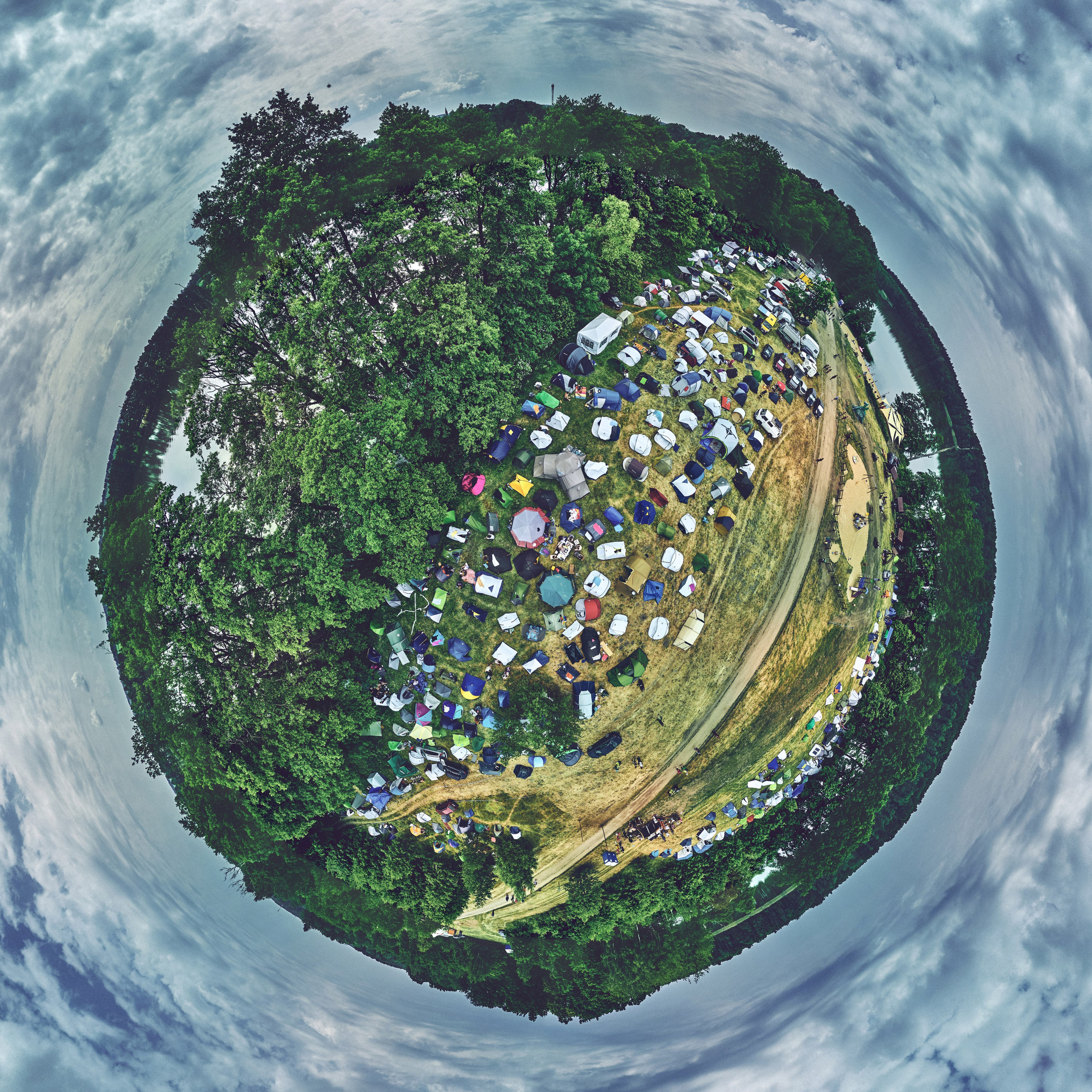 FRUN Freedom Universe - 2023 - Andriej Szypiłow. Andriej Szypilow - Fotografia & Wideografia