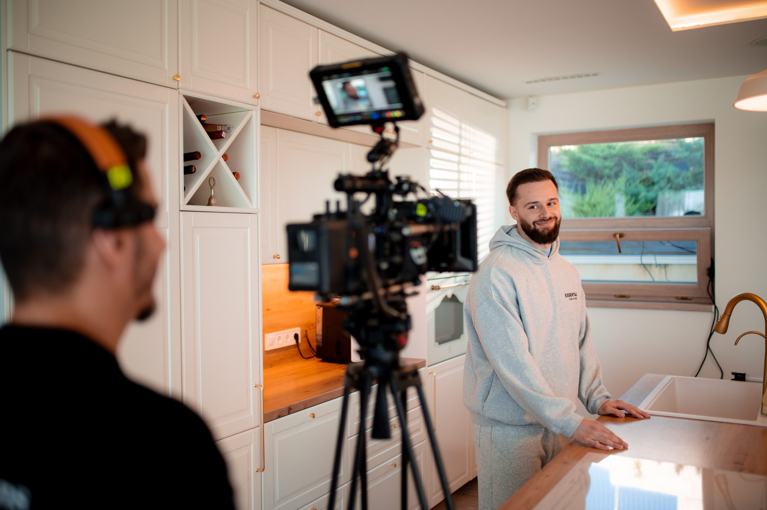 Behind the Scenes. Somesan Agency