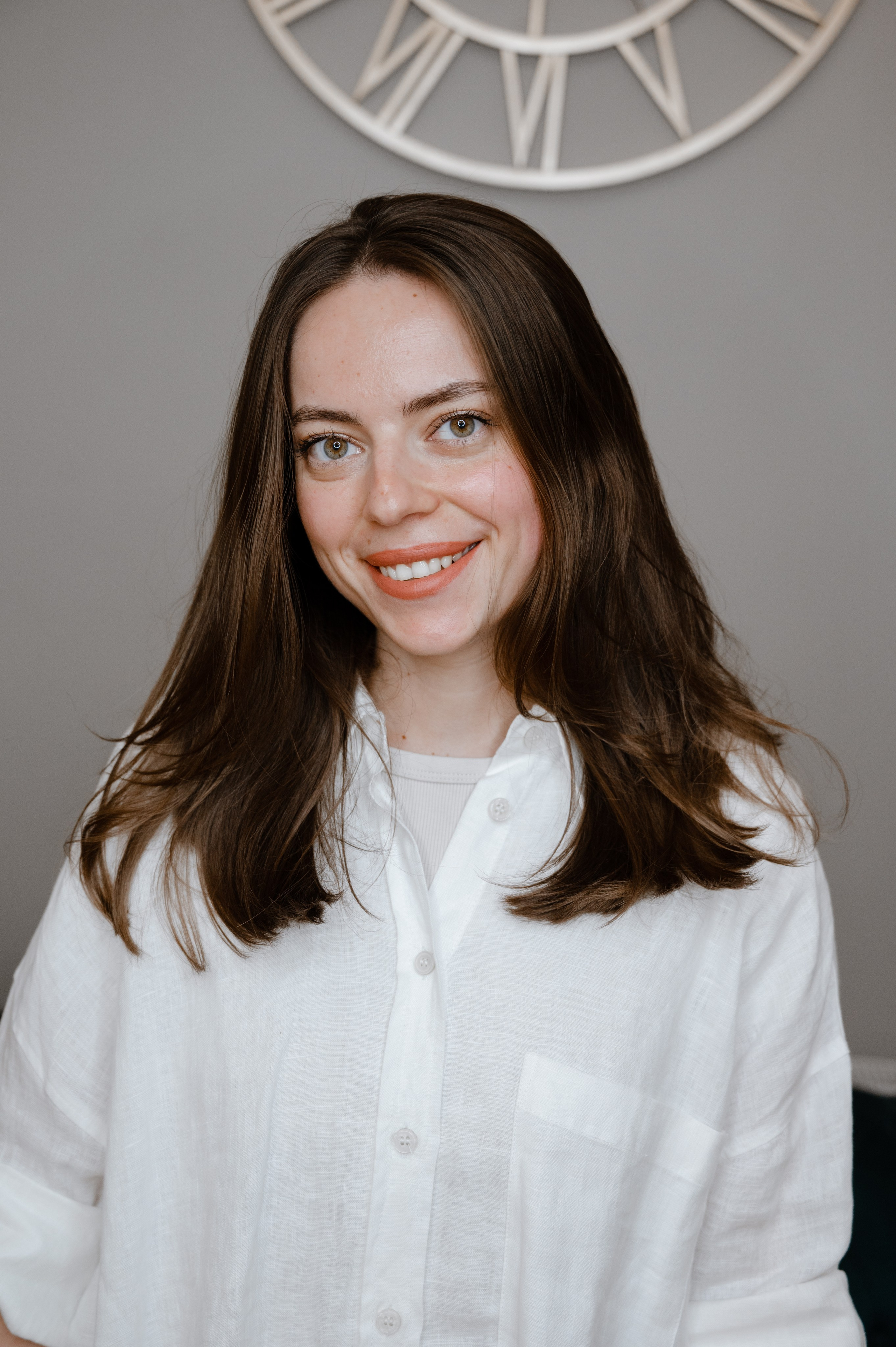 Astudio beauty studio in Prague. ANNA-MARIA PHOTO CONTENT CREATOR — photographer, aesthete, artist, and visual expert for Instagram in Prague