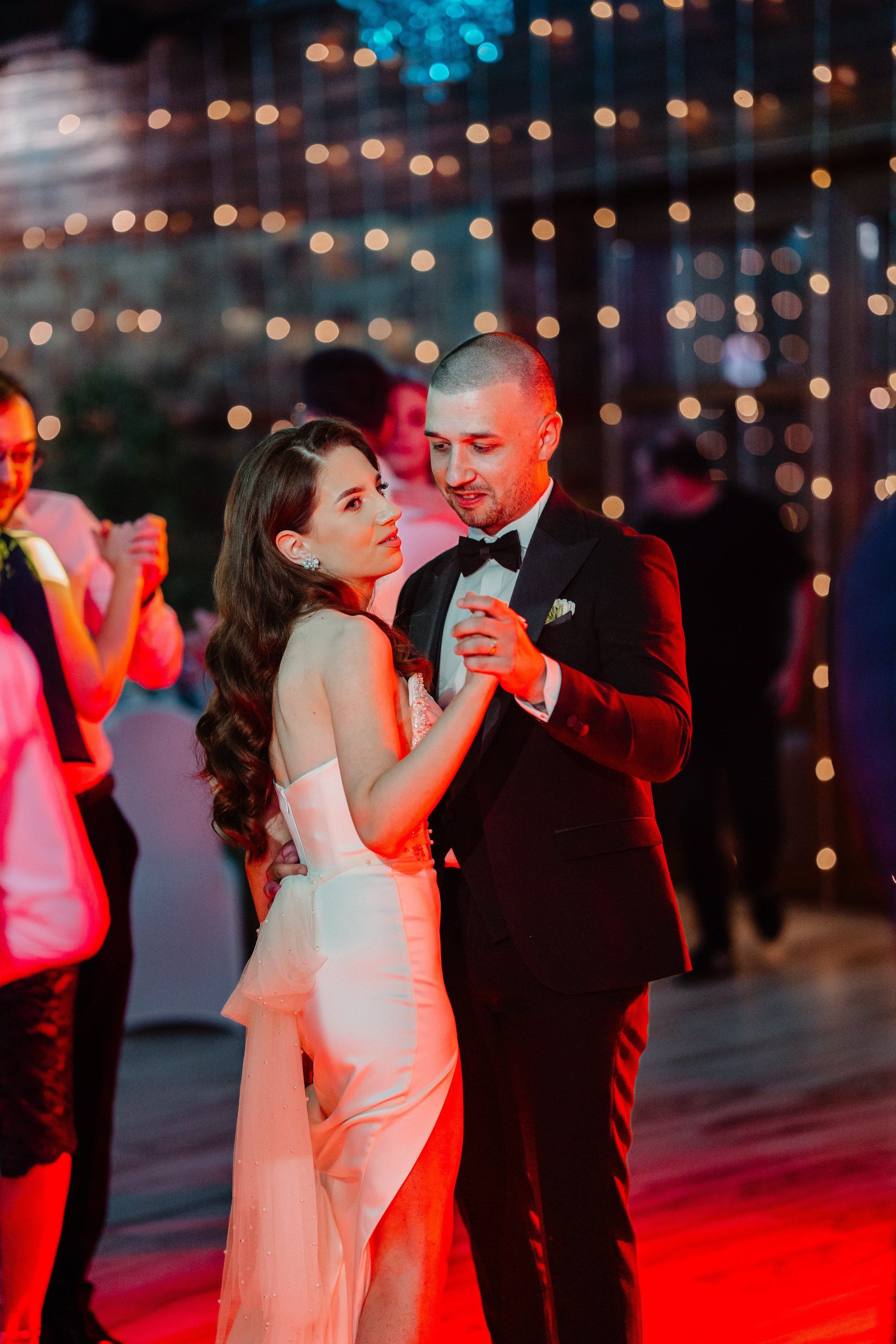 Fotograf de nunta Bacau. Nunta la Havana. Nunta in Targu Ocna. Foto-video nunta Bacau 