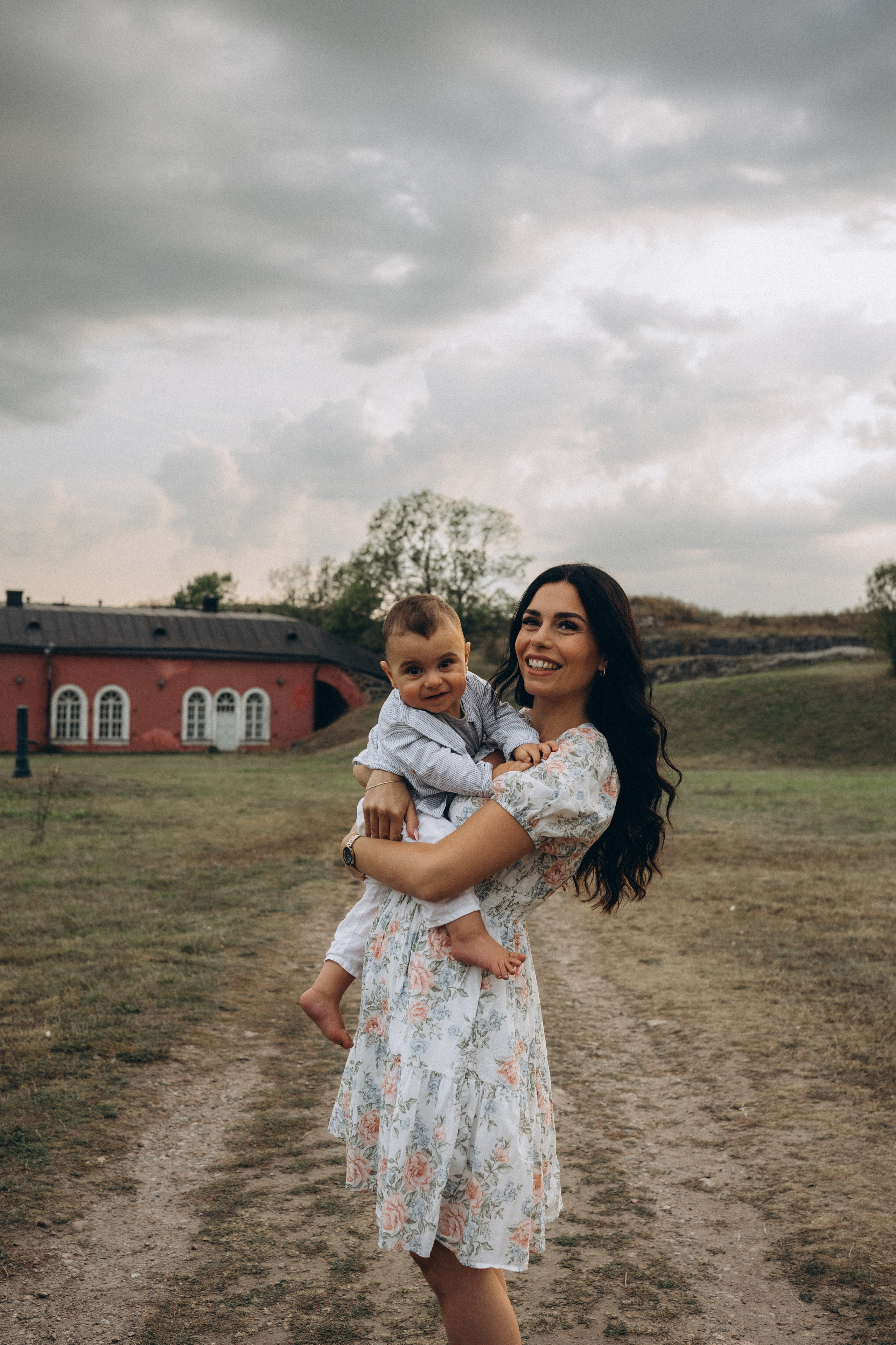 Summer. Wedding and portrait photographer in Helsinki Vickan O