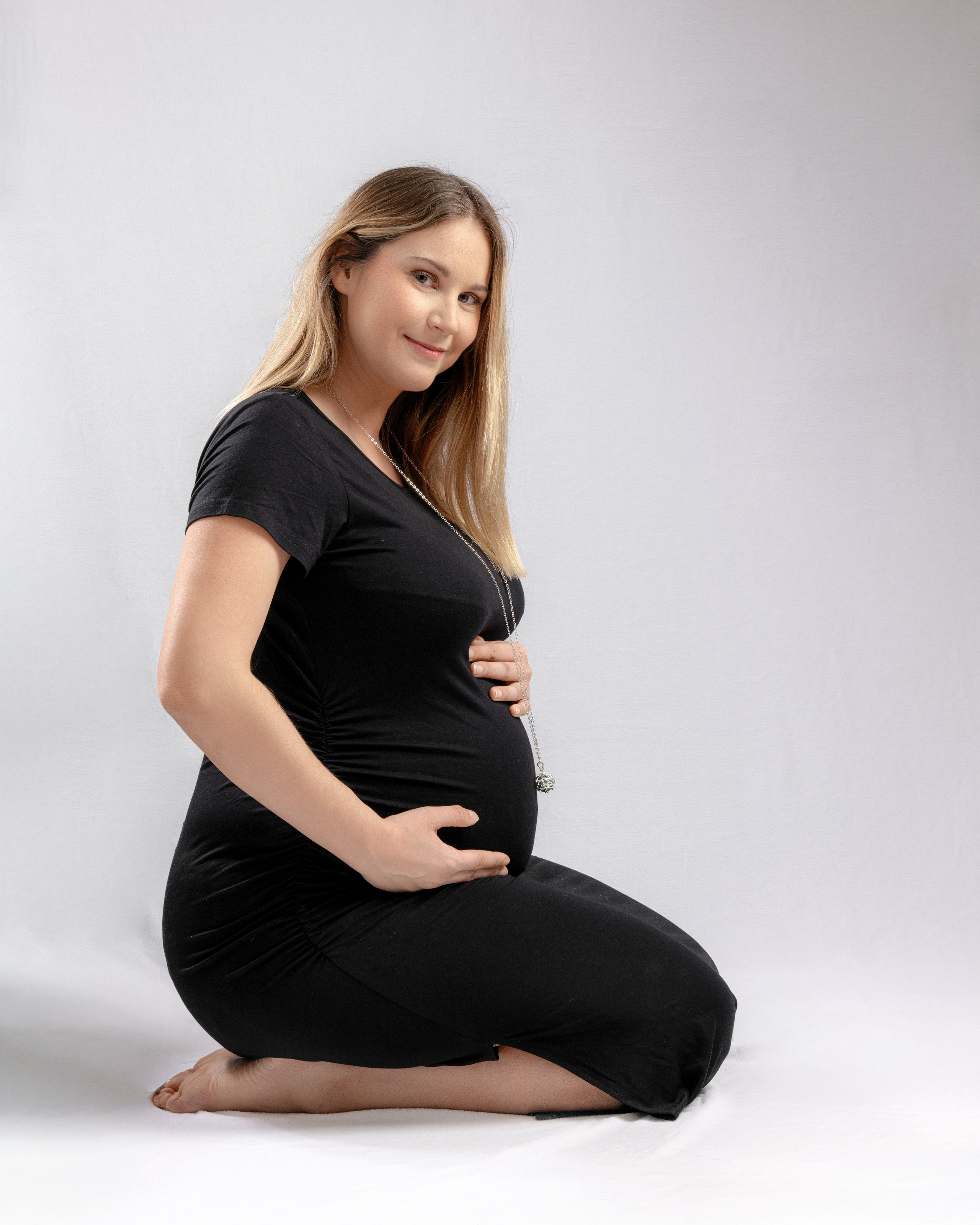 Grosses and newborn. Wedding-Family photographer, South of France–Paris, Valentina Acrement