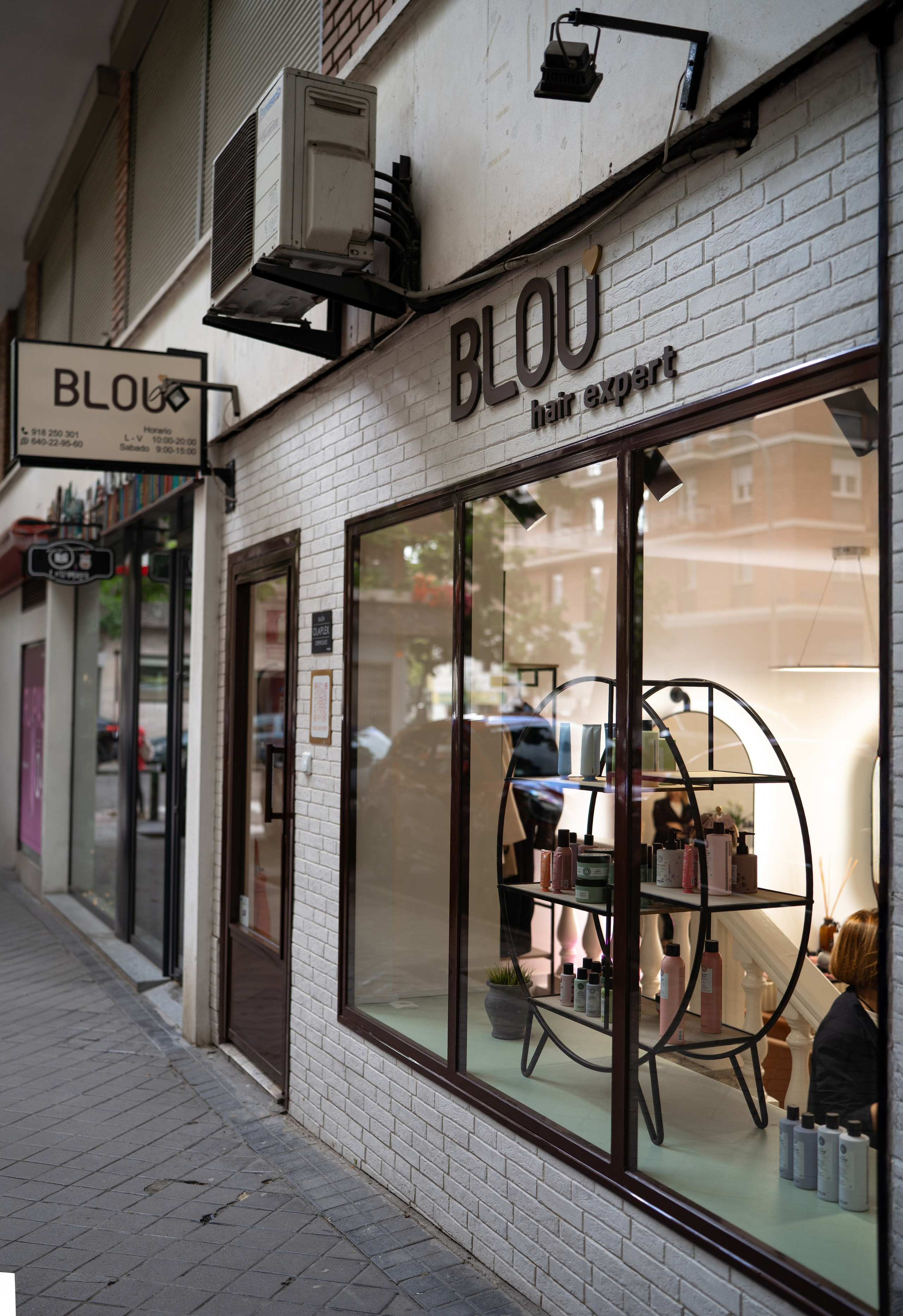 Content shooting for Salon BLOU. Photographer in Madrid, Spain. Alyona Belyaninova