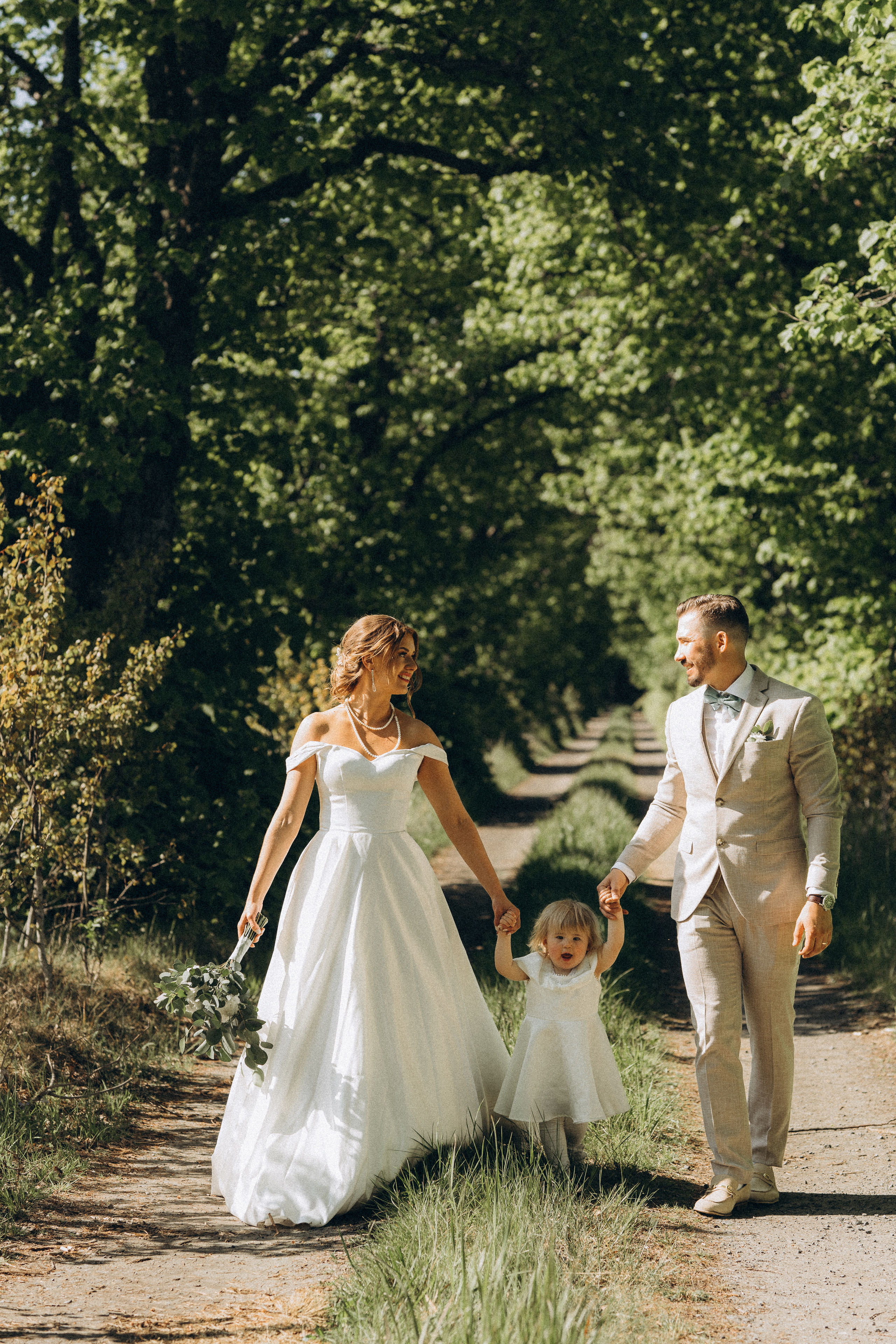 Potrait, wedding, lovestory. Wedding and portrait photographer in Helsinki Vickan O