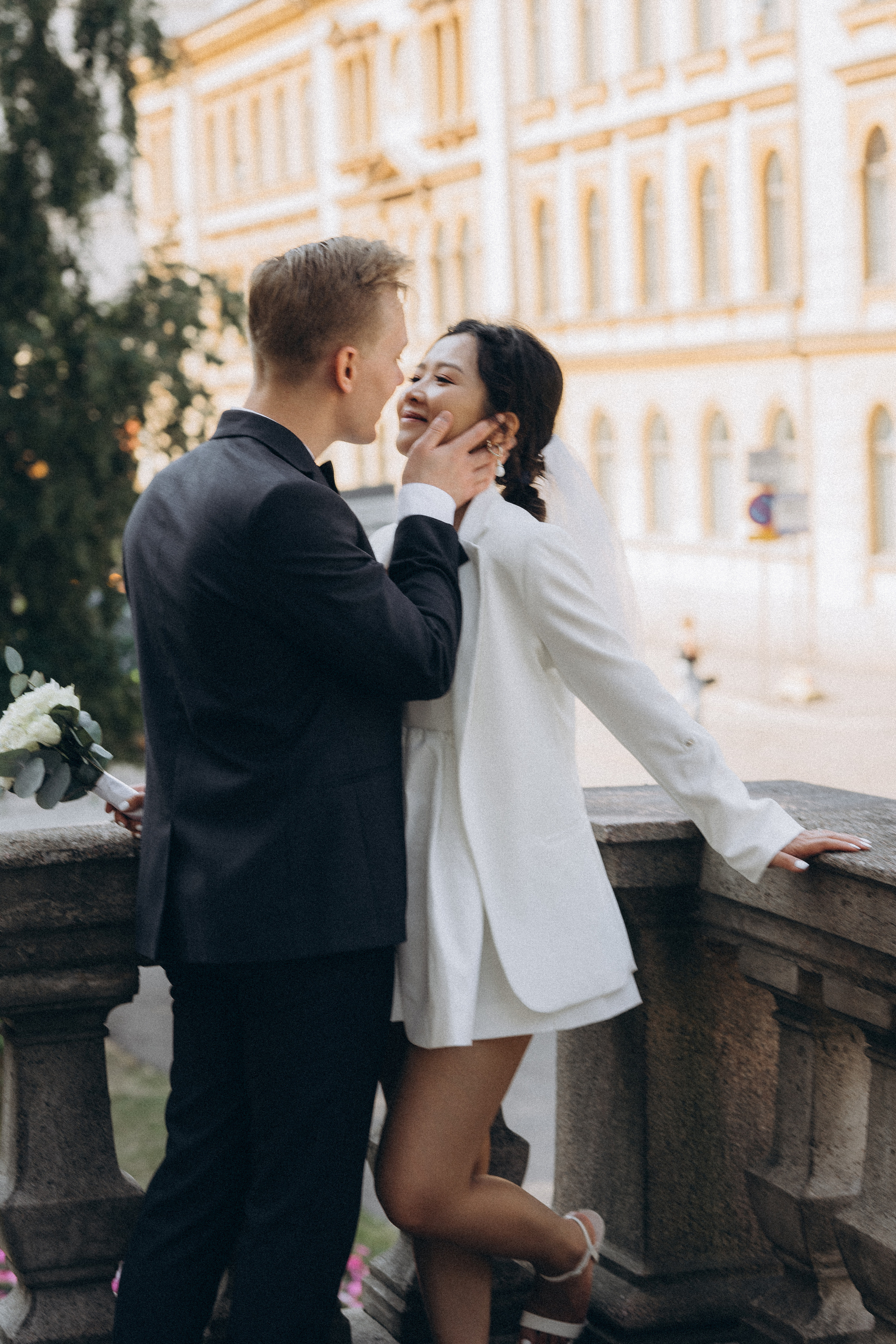 Wedding, couple, lovestory. Wedding and portrait photographer in Helsinki Vickan O