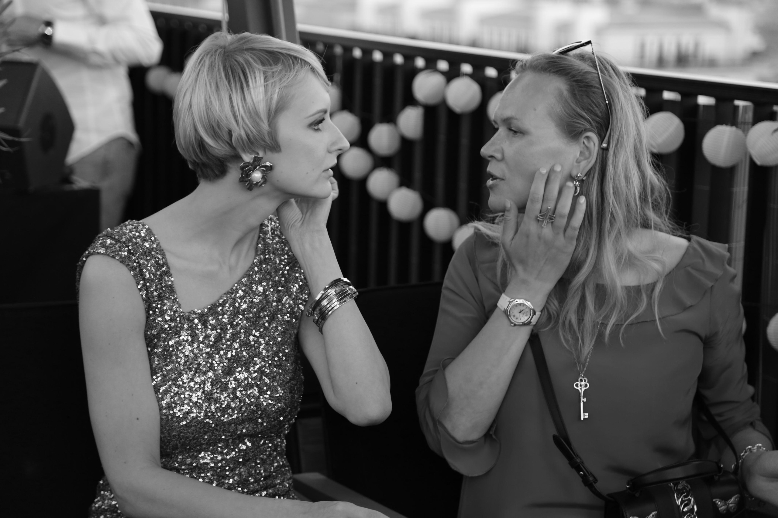 Sur les toits de Paris. Soirée. Natalia Bogdanovska. Films et photographie corporate en France