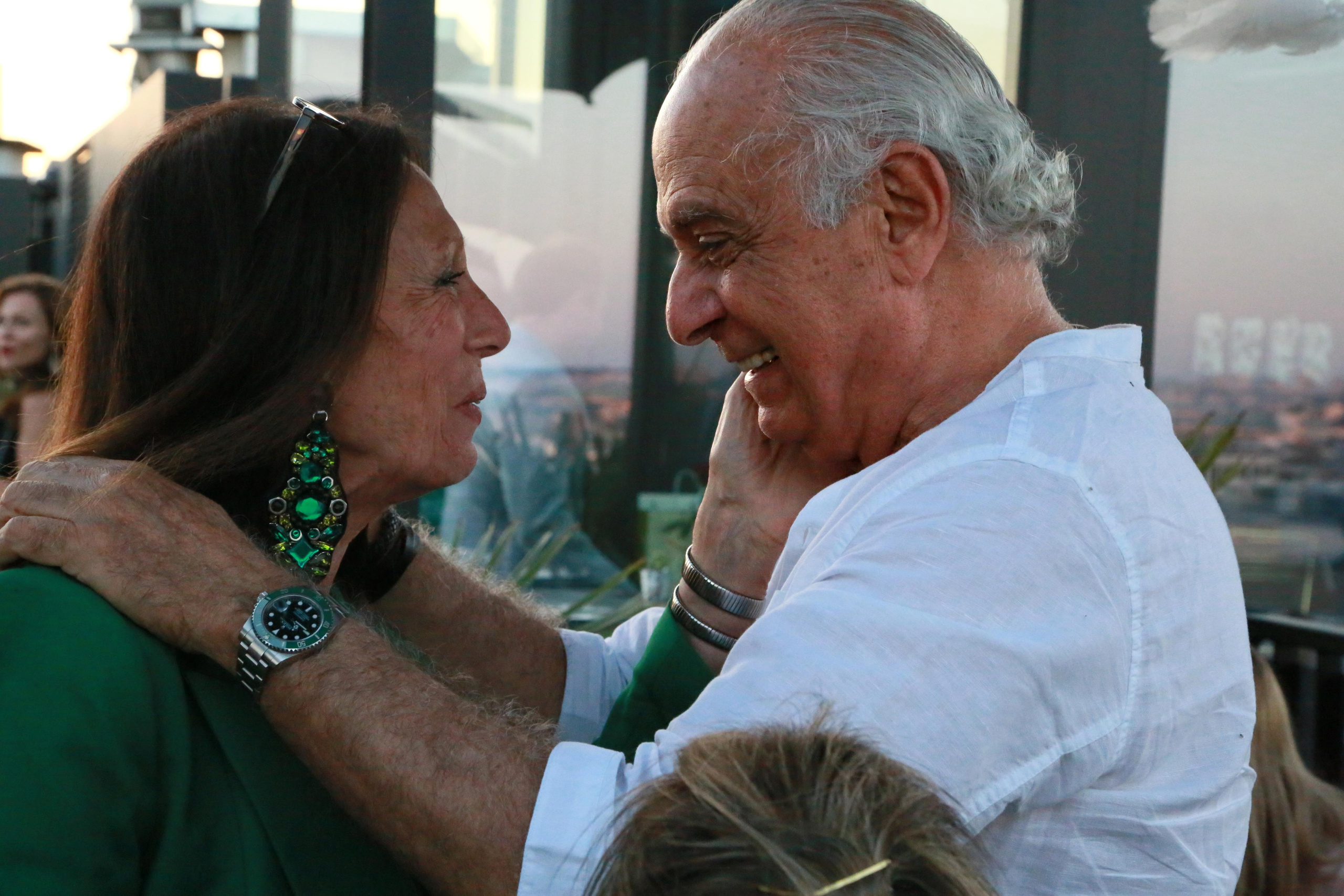 Sur les toits de Paris. Soirée. Natalia Bogdanovska. Films et photographie corporate en France