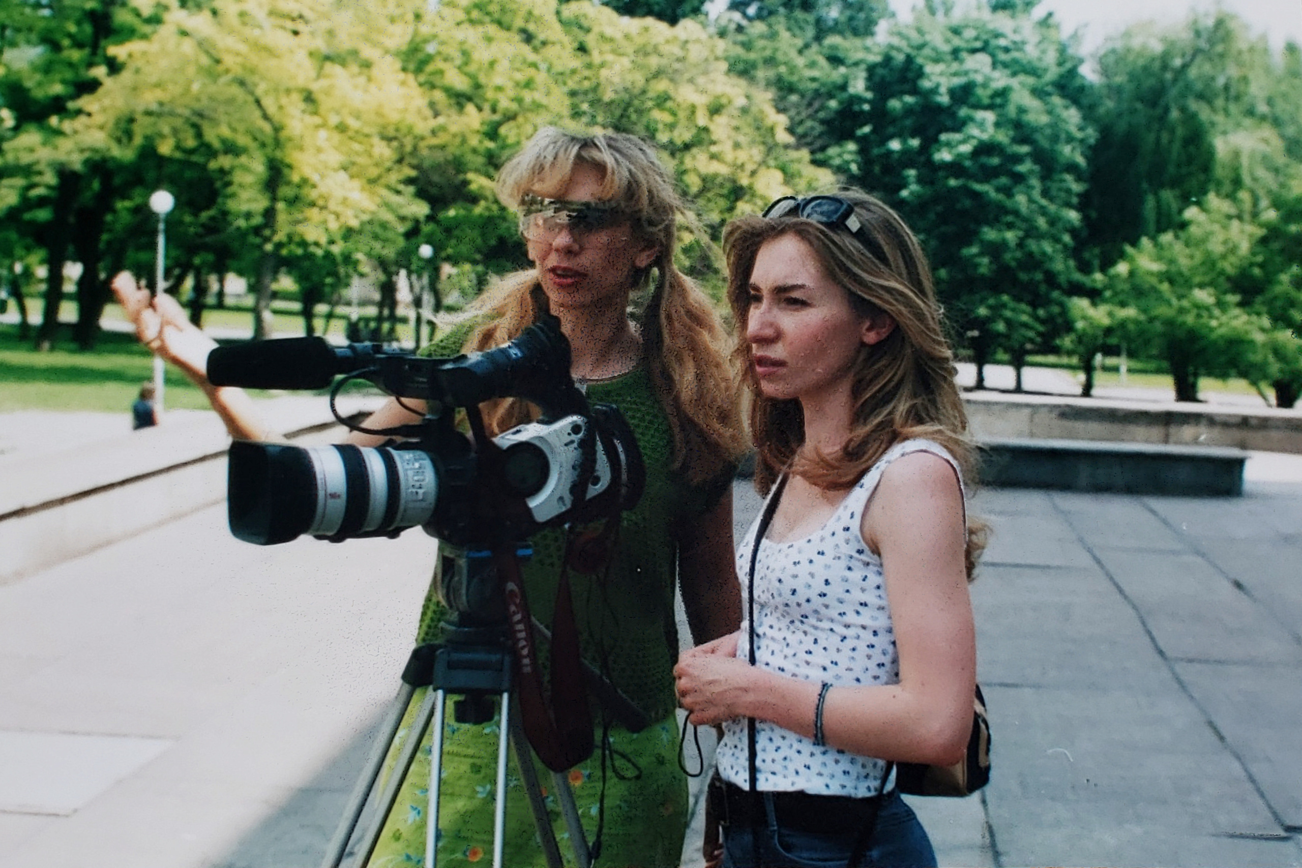 BIO, CRITIQUE ET CONTACT. Natalia Bogdanovska. Films et photographie corporate en France