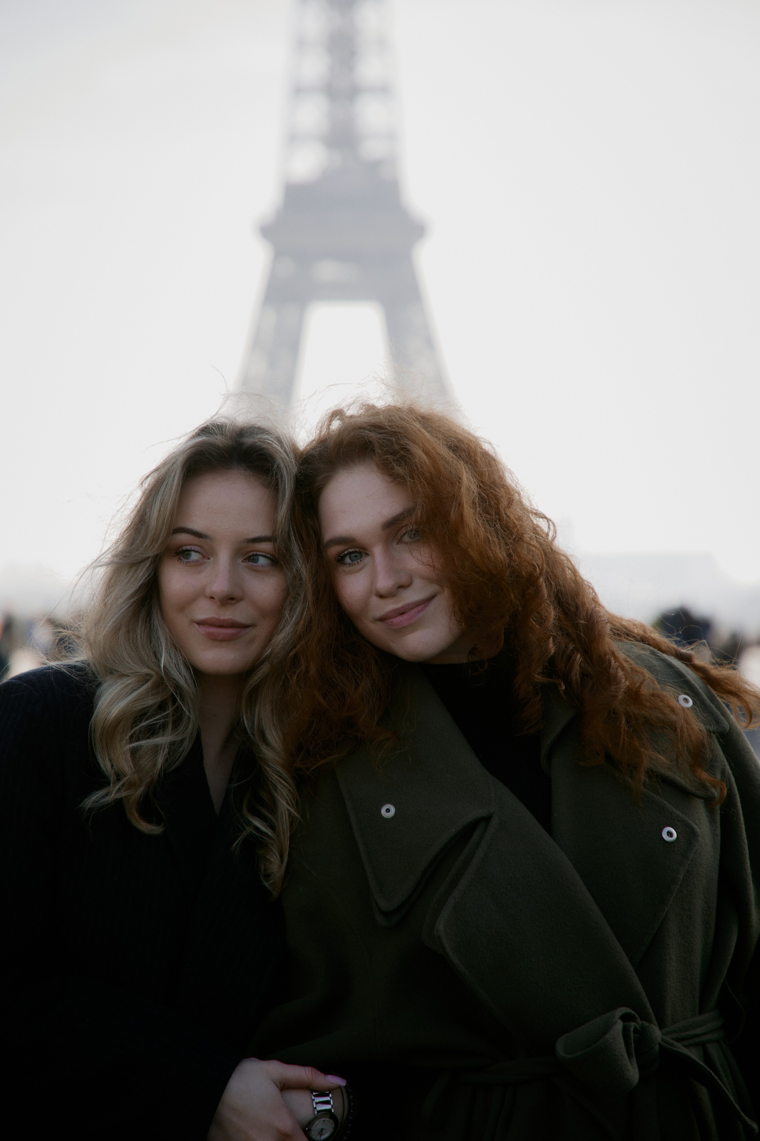 Friends. Photographer in Paris