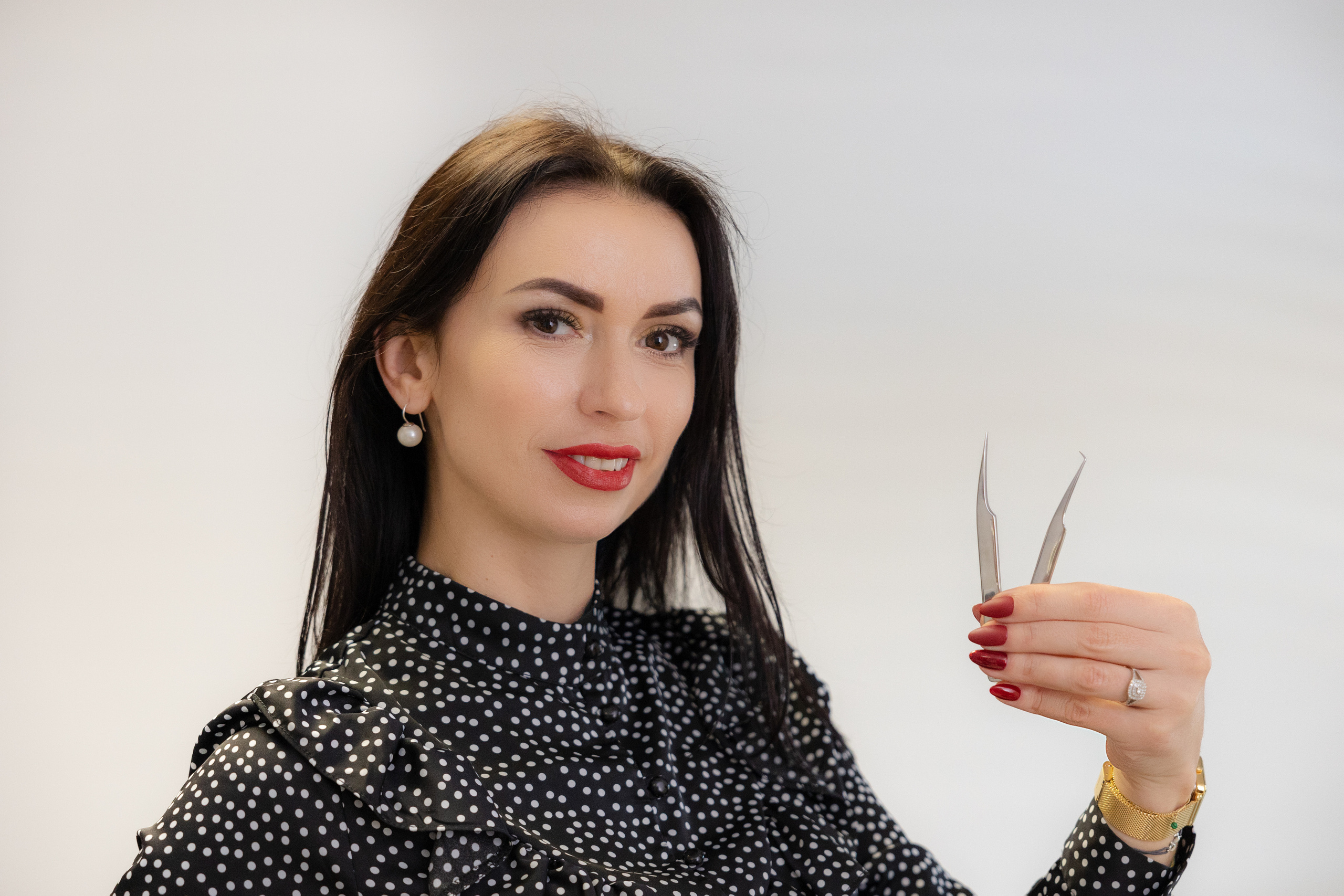 Beauty session for Kat.s_eyes, eyelash extension. Eugenie Smirnova — wedding, corporate and lifestyle photographer in Toulouse and Southwest France