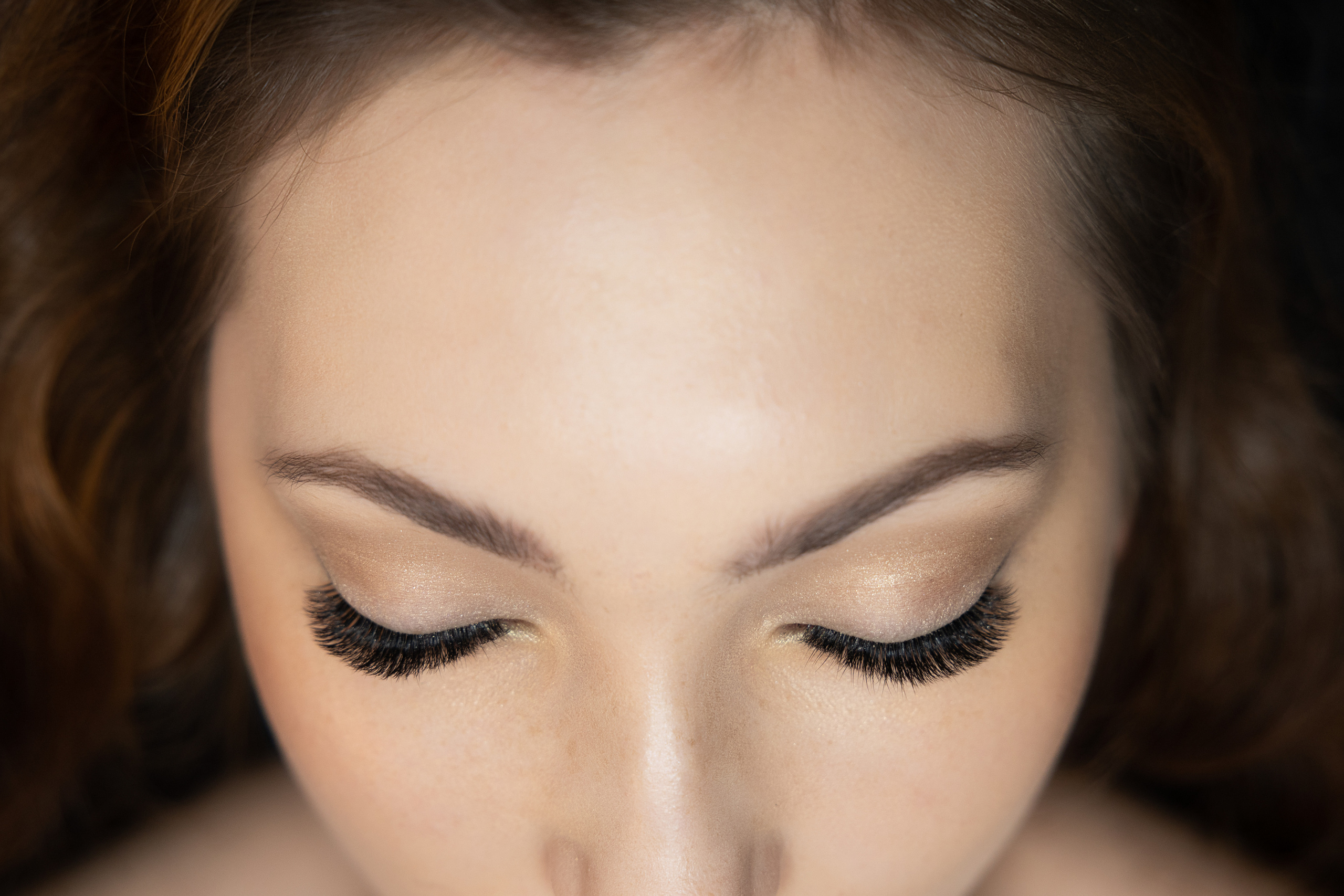 Beauty session for Kat.s_eyes, eyelash extension. Eugenie Smirnova — wedding, corporate and lifestyle photographer in Toulouse and Southwest France