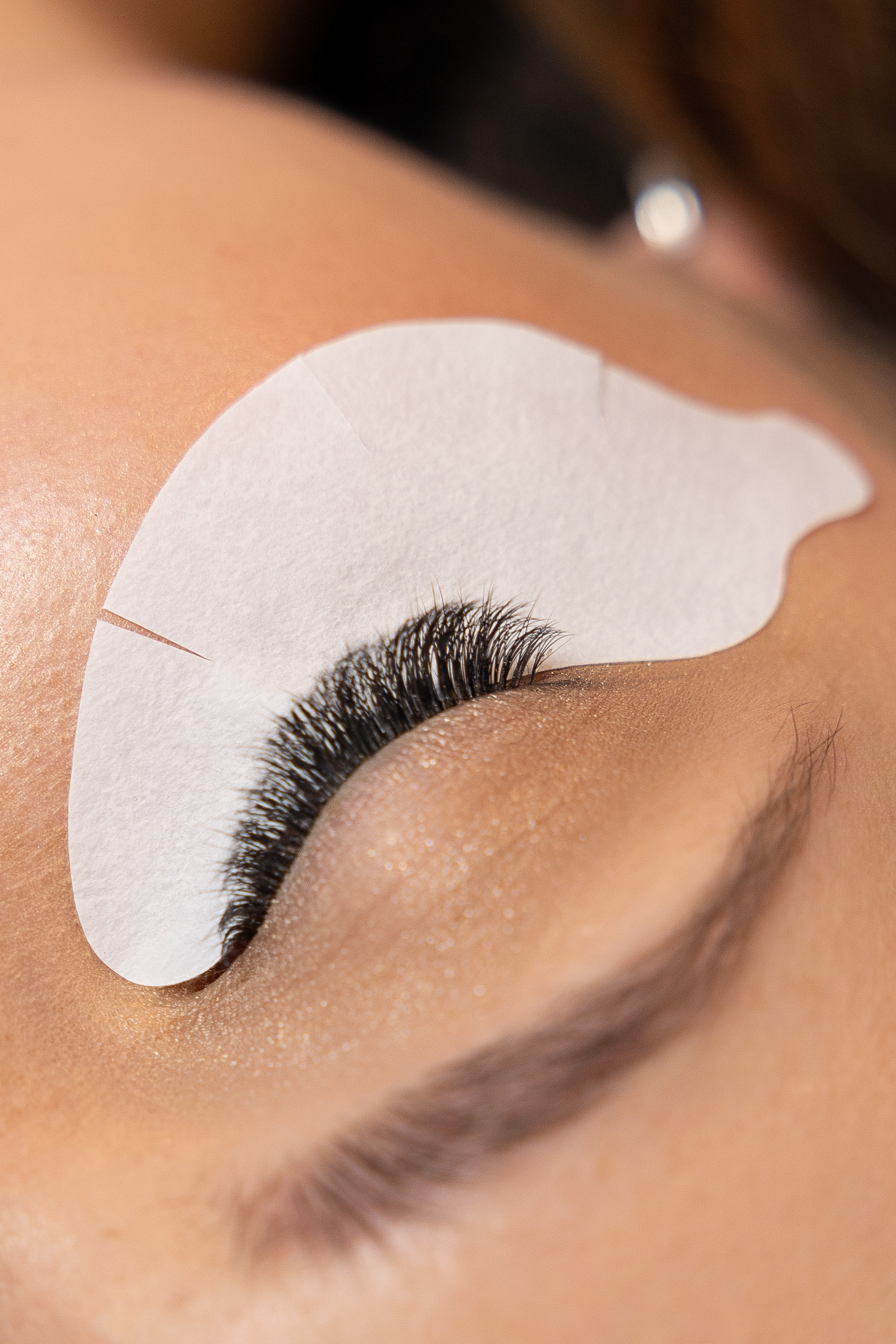 Beauty session for Kat.s_eyes, eyelash extension. Eugenie Smirnova — wedding, corporate and lifestyle photographer in Toulouse and Southwest France