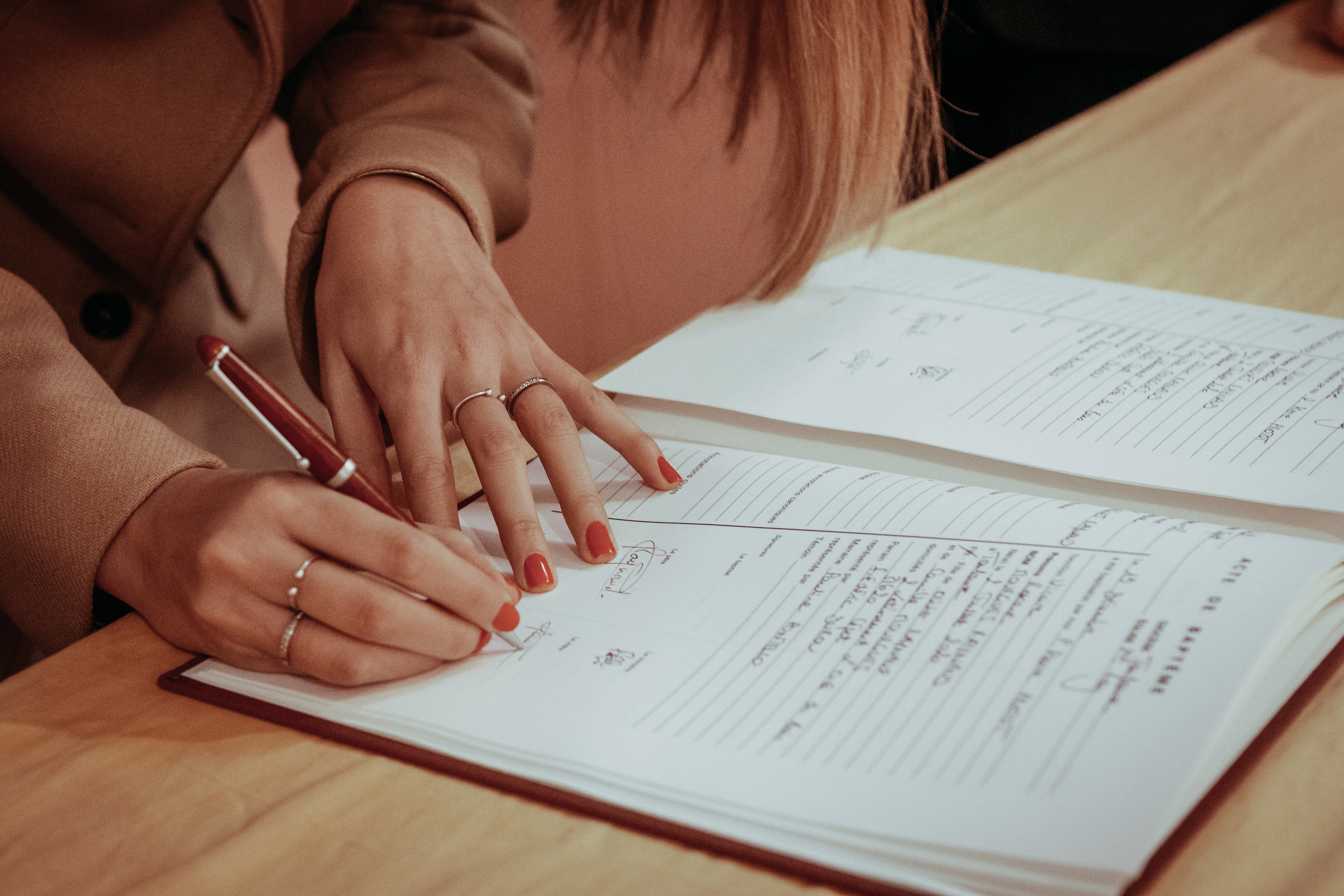 Baptême de Roxane. Eugenie Smirnova — wedding, corporate and lifestyle photographer in Toulouse and Southwest France