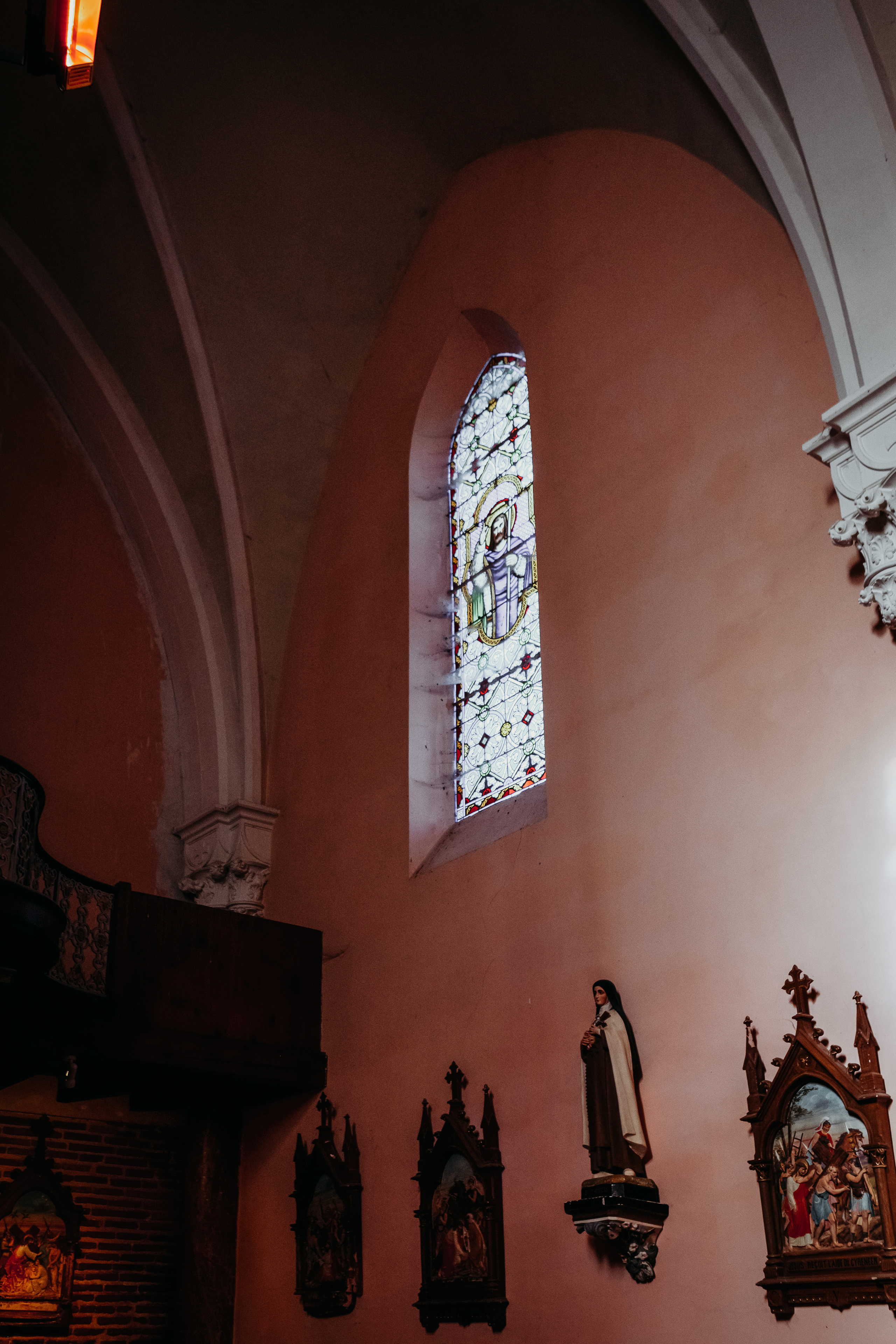 Baptême de Roxane. Eugenie Smirnova — wedding, corporate and lifestyle photographer in Toulouse and Southwest France