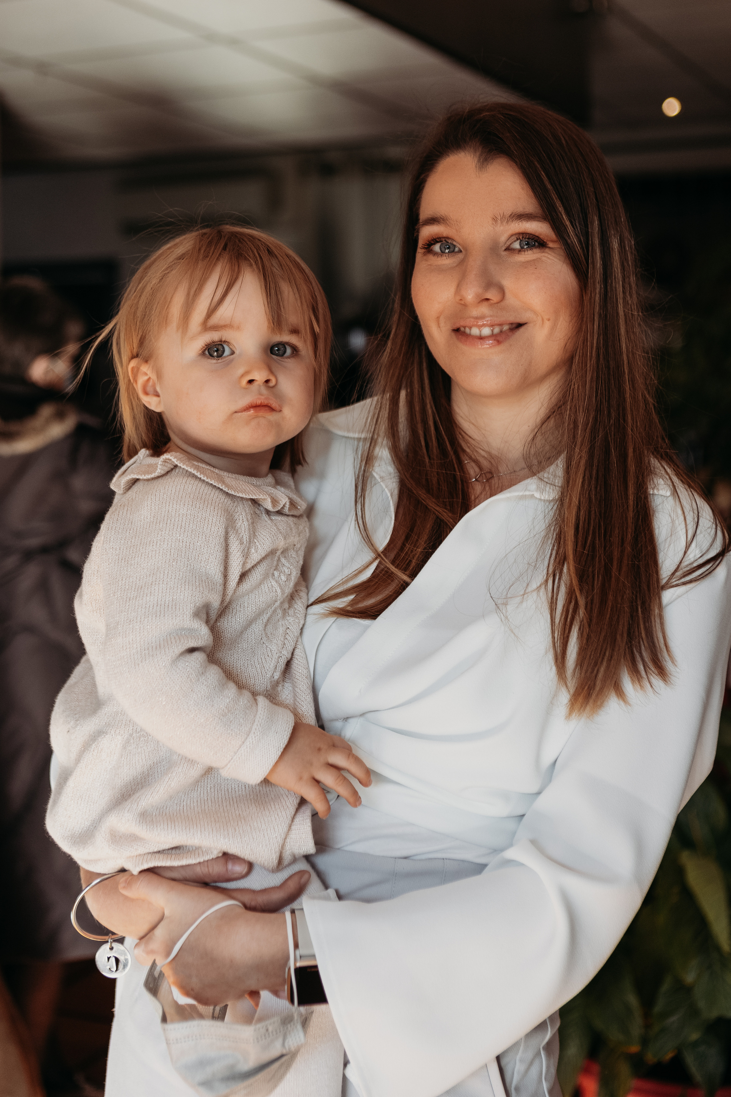 Baptême de Roxane. Eugenie Smirnova — wedding, corporate and lifestyle photographer in Toulouse and Southwest France