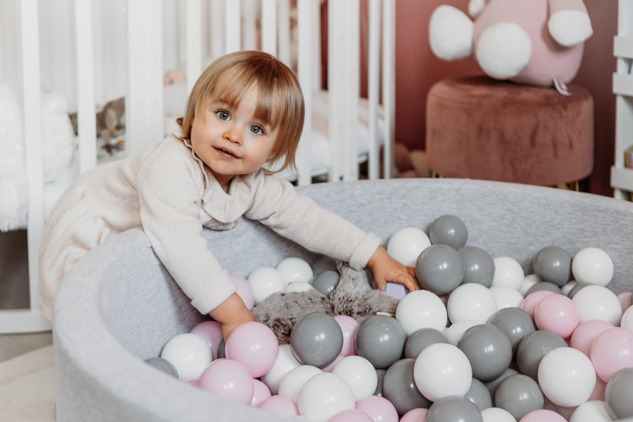 Baptême de Roxane. Eugenie Smirnova — wedding, corporate and lifestyle photographer in Toulouse and Southwest France