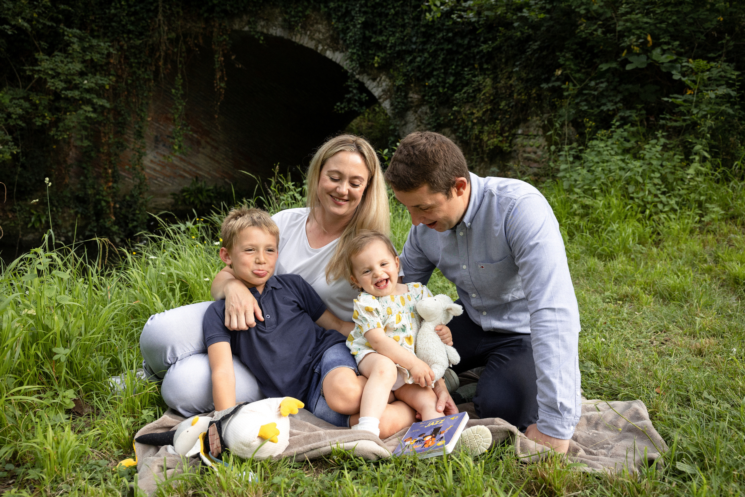 Лайфстайл семейная фотосессия в Тулузе. Евгения Смирнова — фотограф в Тулузе и юго-западной Франции