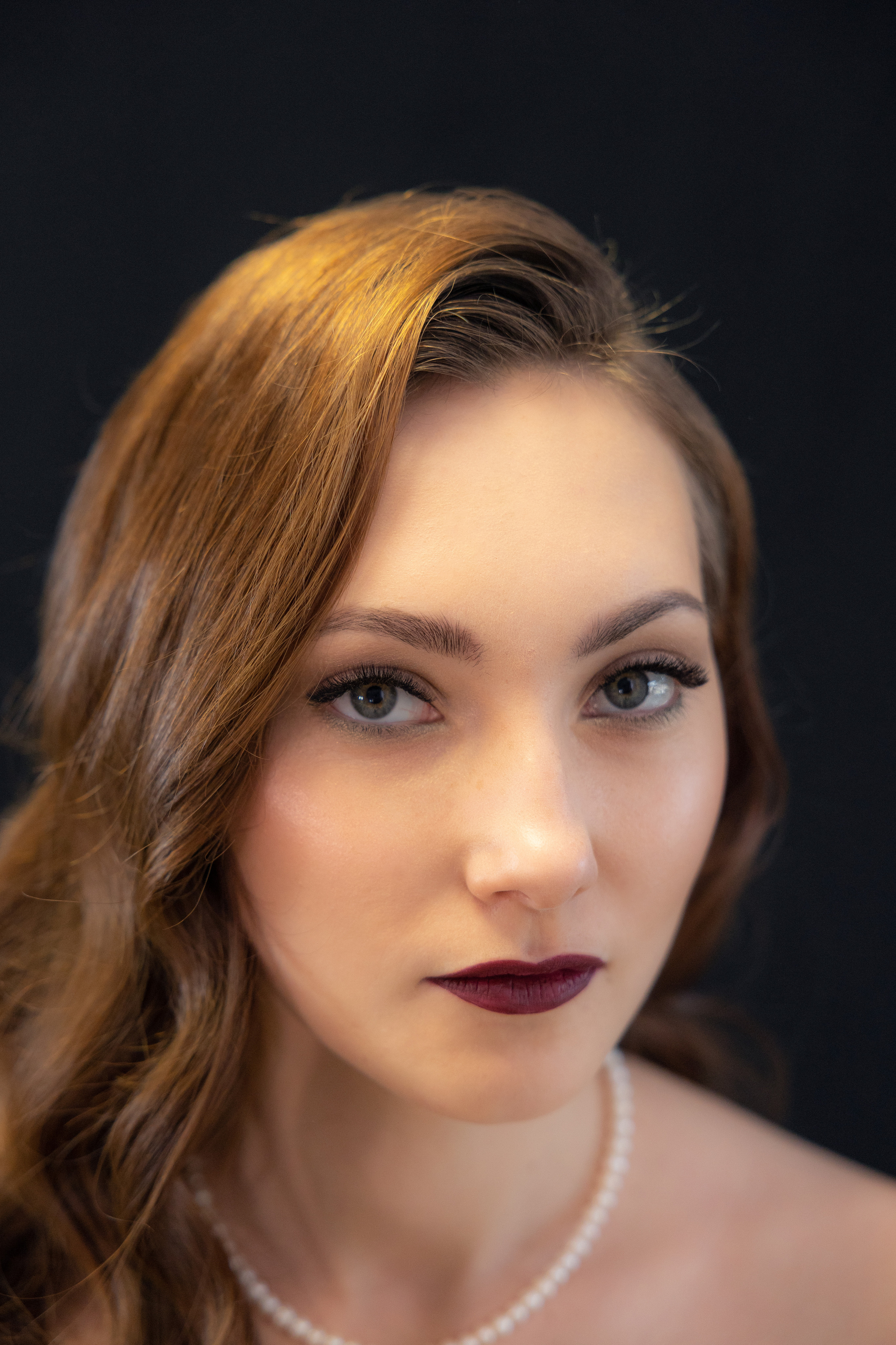 Beauty session for Kat.s_eyes, eyelash extension. Eugenie Smirnova — wedding, corporate and lifestyle photographer in Toulouse and Southwest France