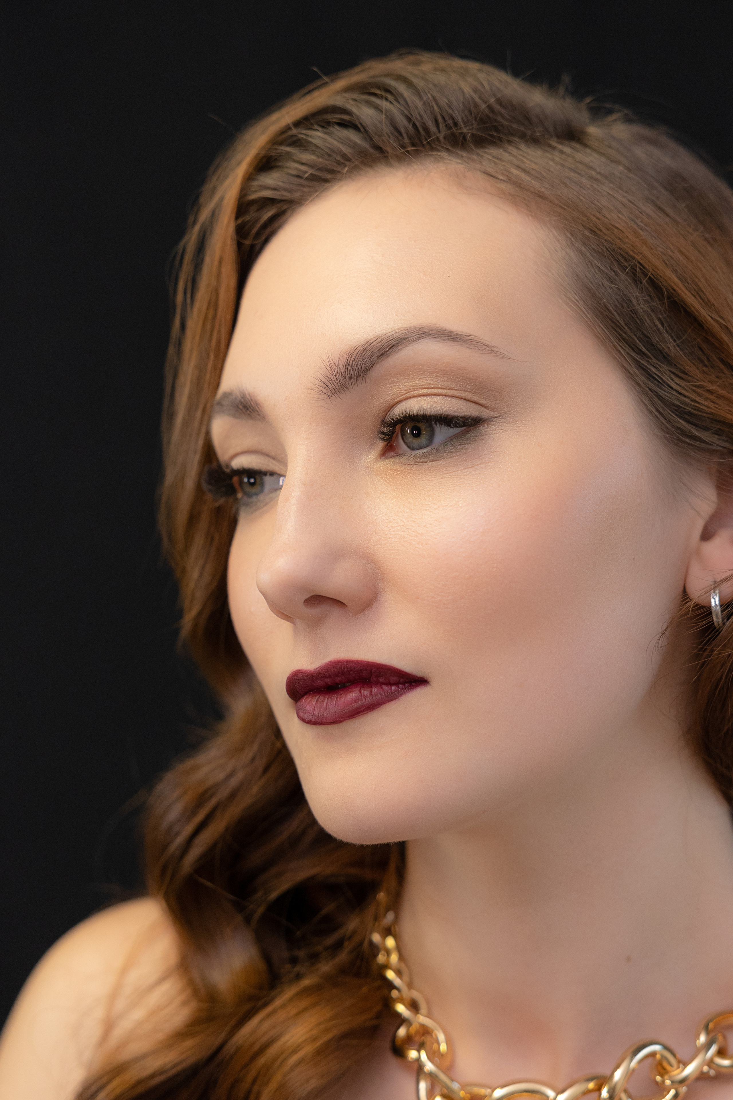 Beauty session for Kat.s_eyes, eyelash extension. Eugenie Smirnova — wedding, corporate and lifestyle photographer in Toulouse and Southwest France