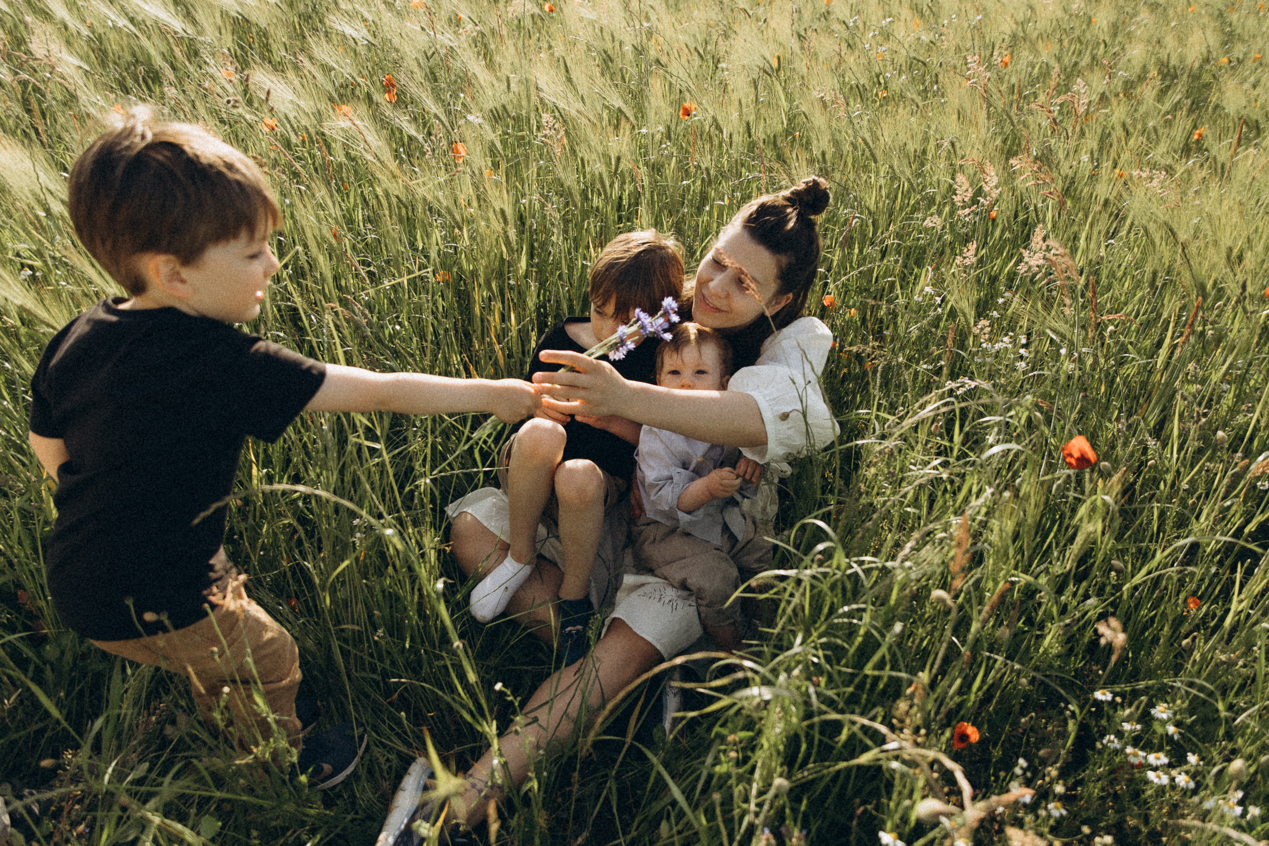 Familienfotos in der Natur. Familien & Hochzeitfotografin Nadja Holzmann