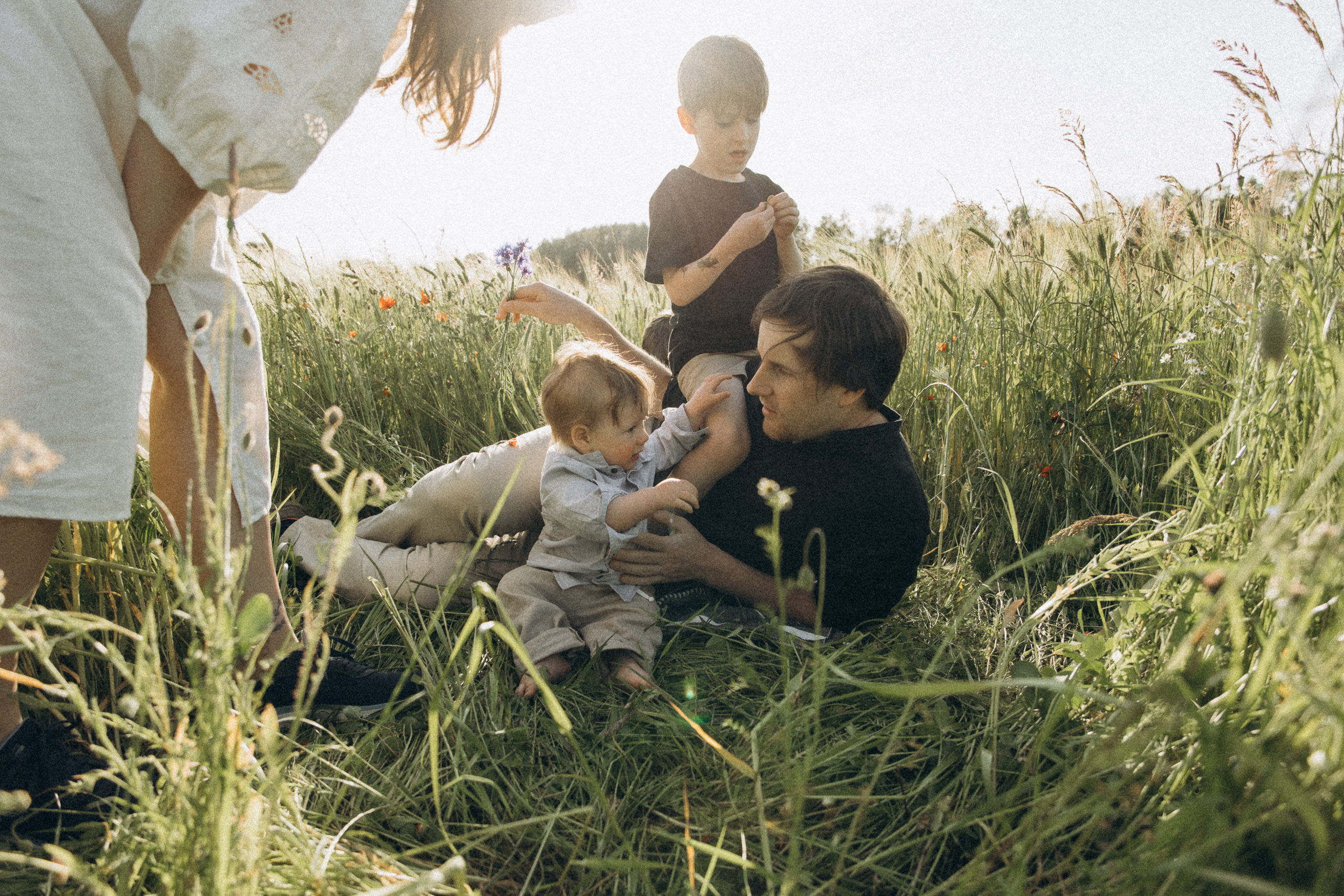 Familienfotos in der Natur. Familien & Hochzeitfotografin Nadja Holzmann