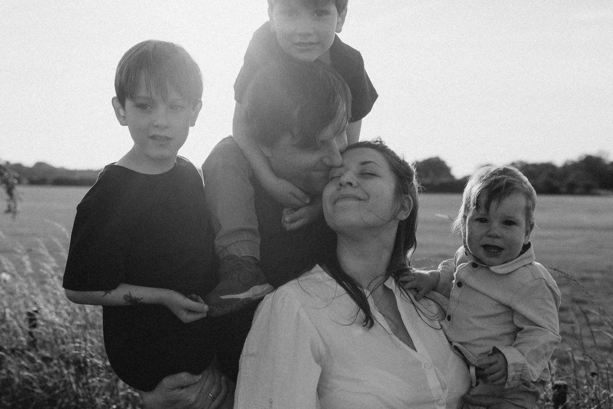 Familienfotos in der Natur. Familien & Hochzeitfotografin Nadja Holzmann