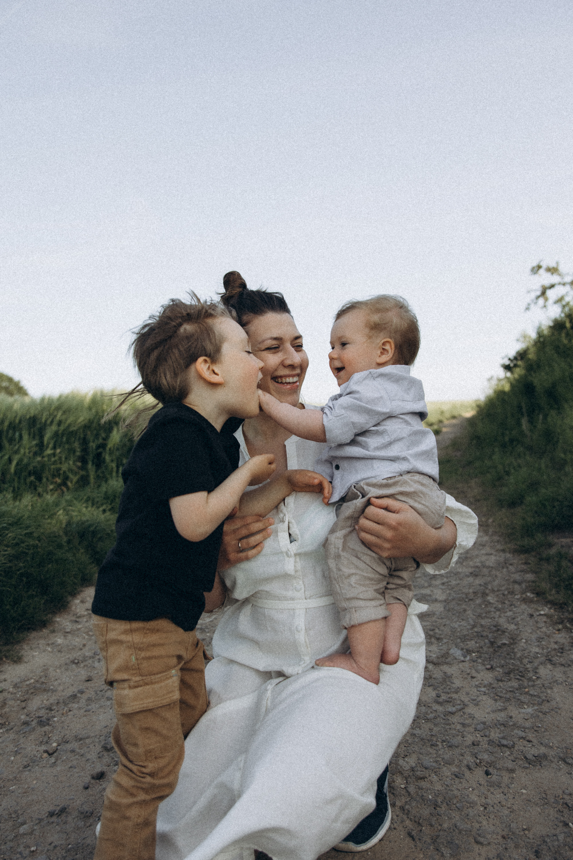 Familienfotos in der Natur. Familien & Hochzeitfotografin Nadja Holzmann